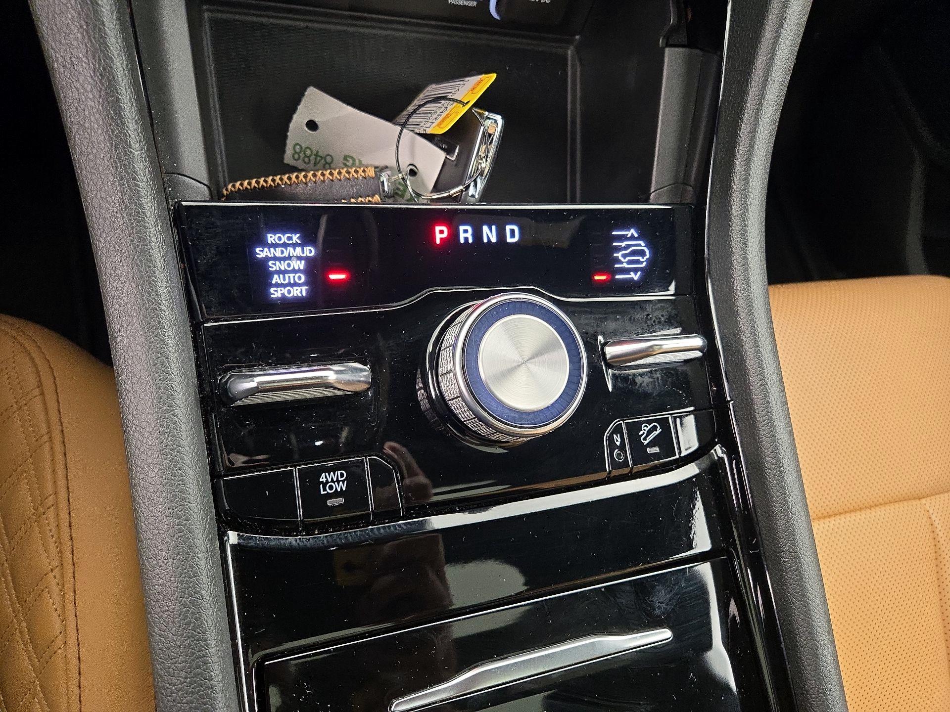 Thumbnail: 2023 Jeep Grand Cherokee - 18