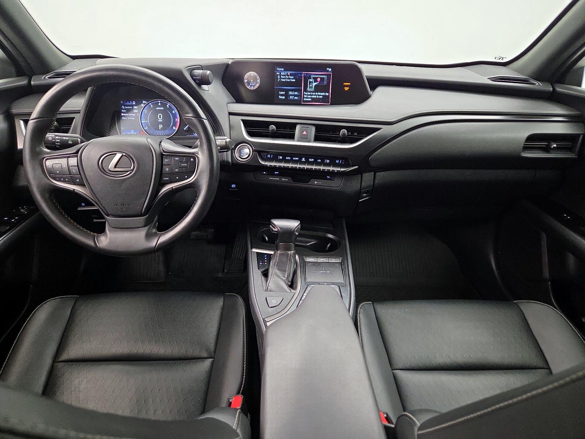 Thumbnail: 2020 Lexus UX - 9