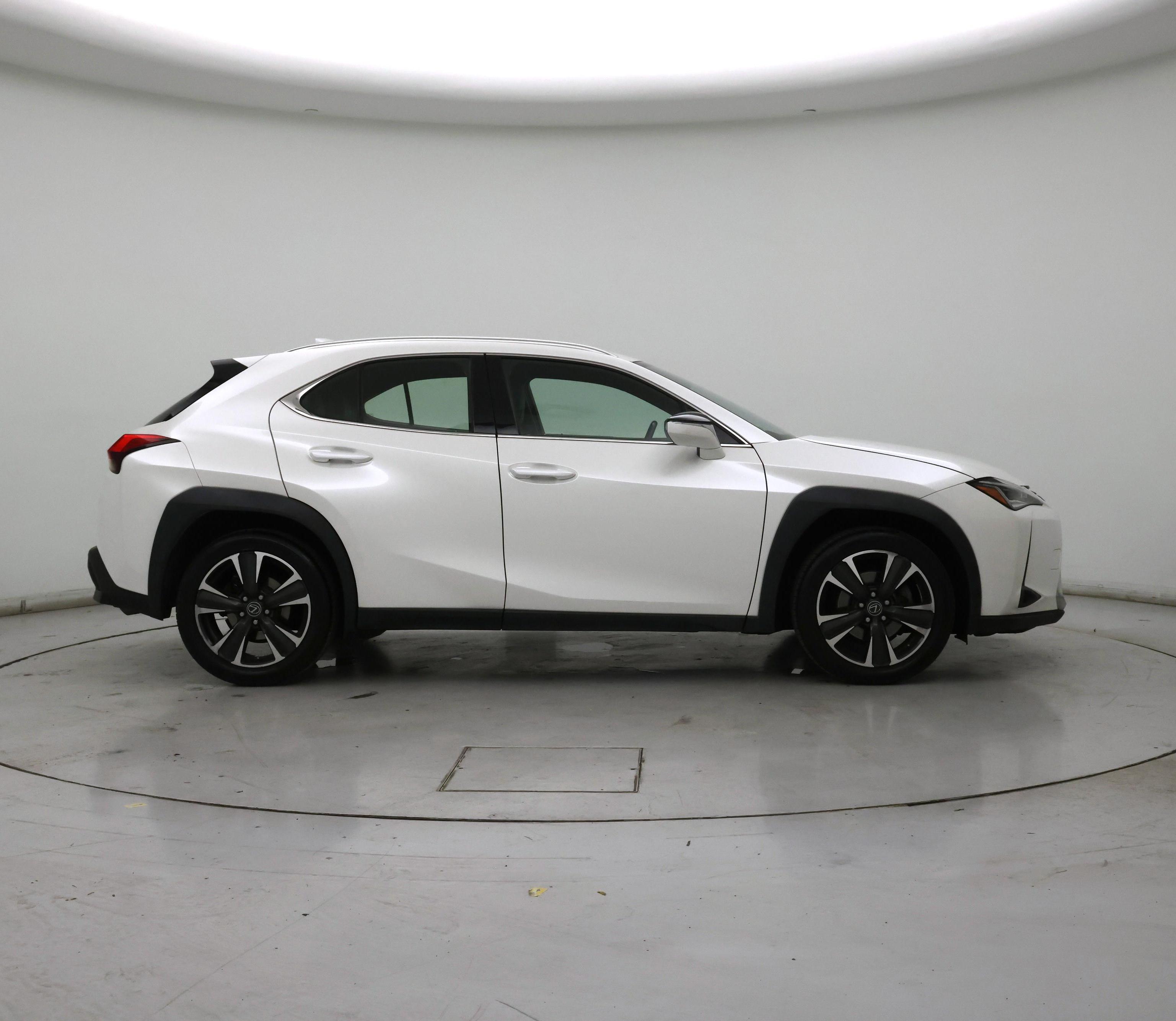 Thumbnail: 2020 Lexus UX - 7