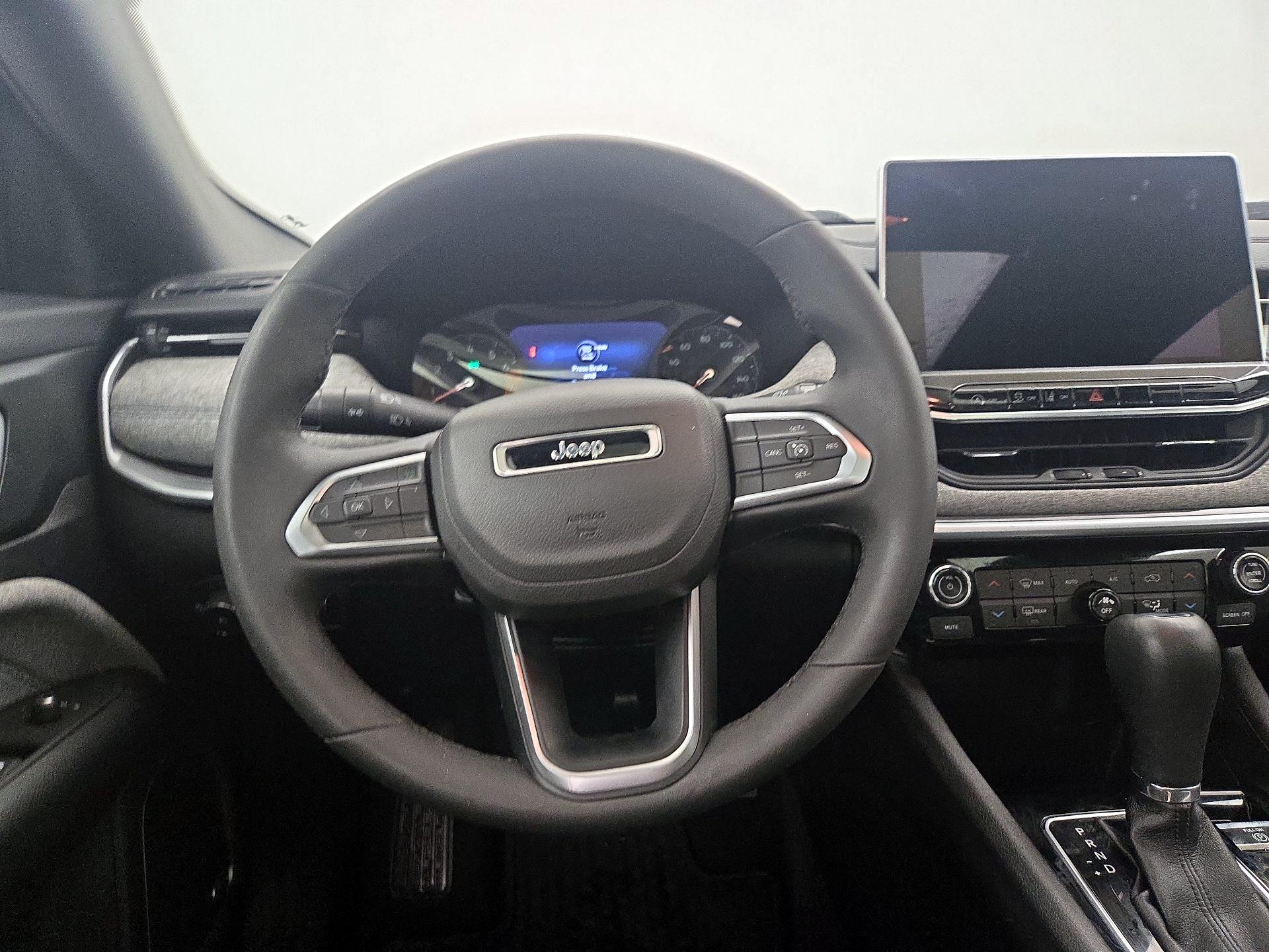 Thumbnail: 2023 Jeep Compass - 10