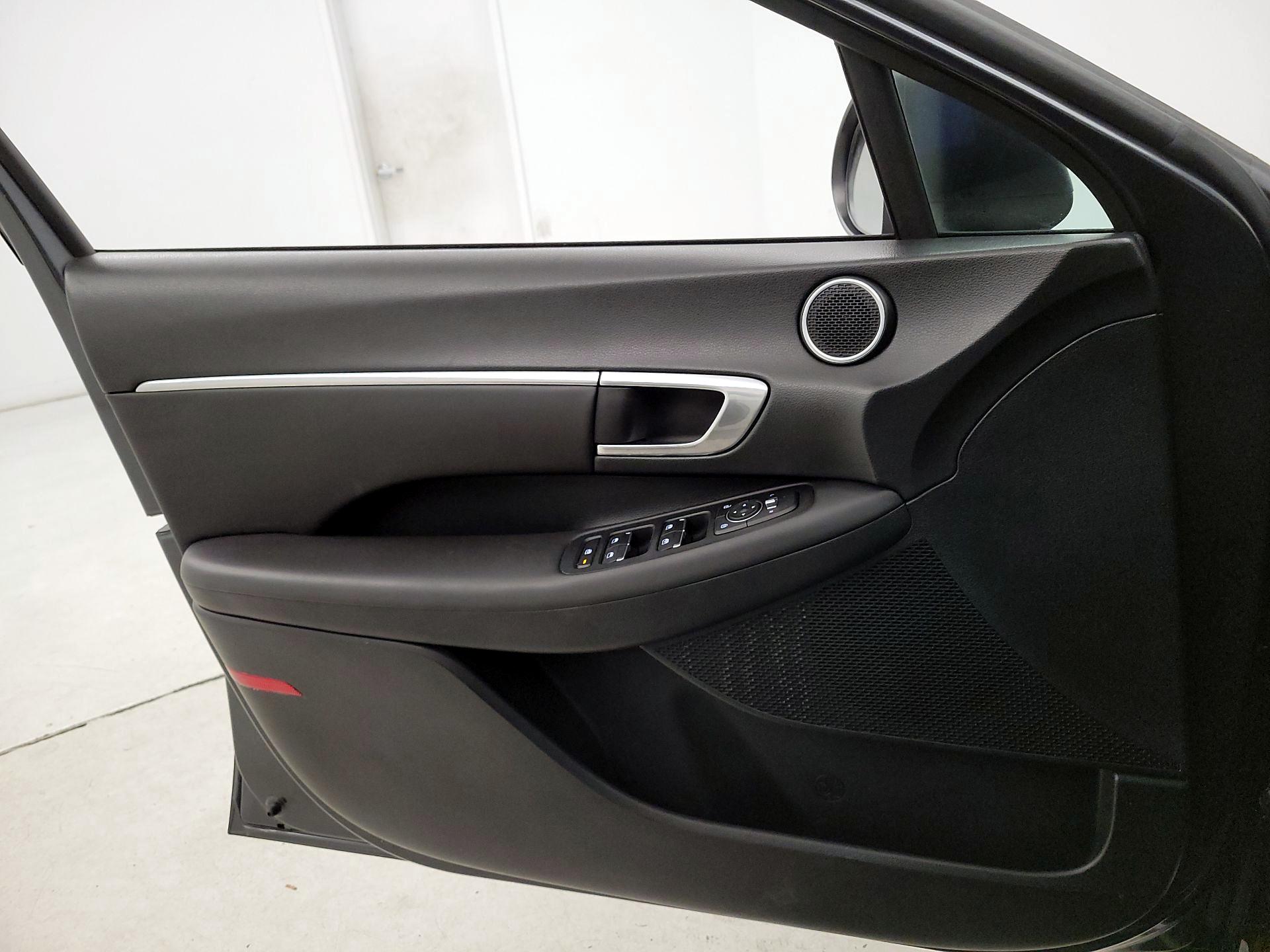 Thumbnail: 2023 Hyundai Sonata - 12