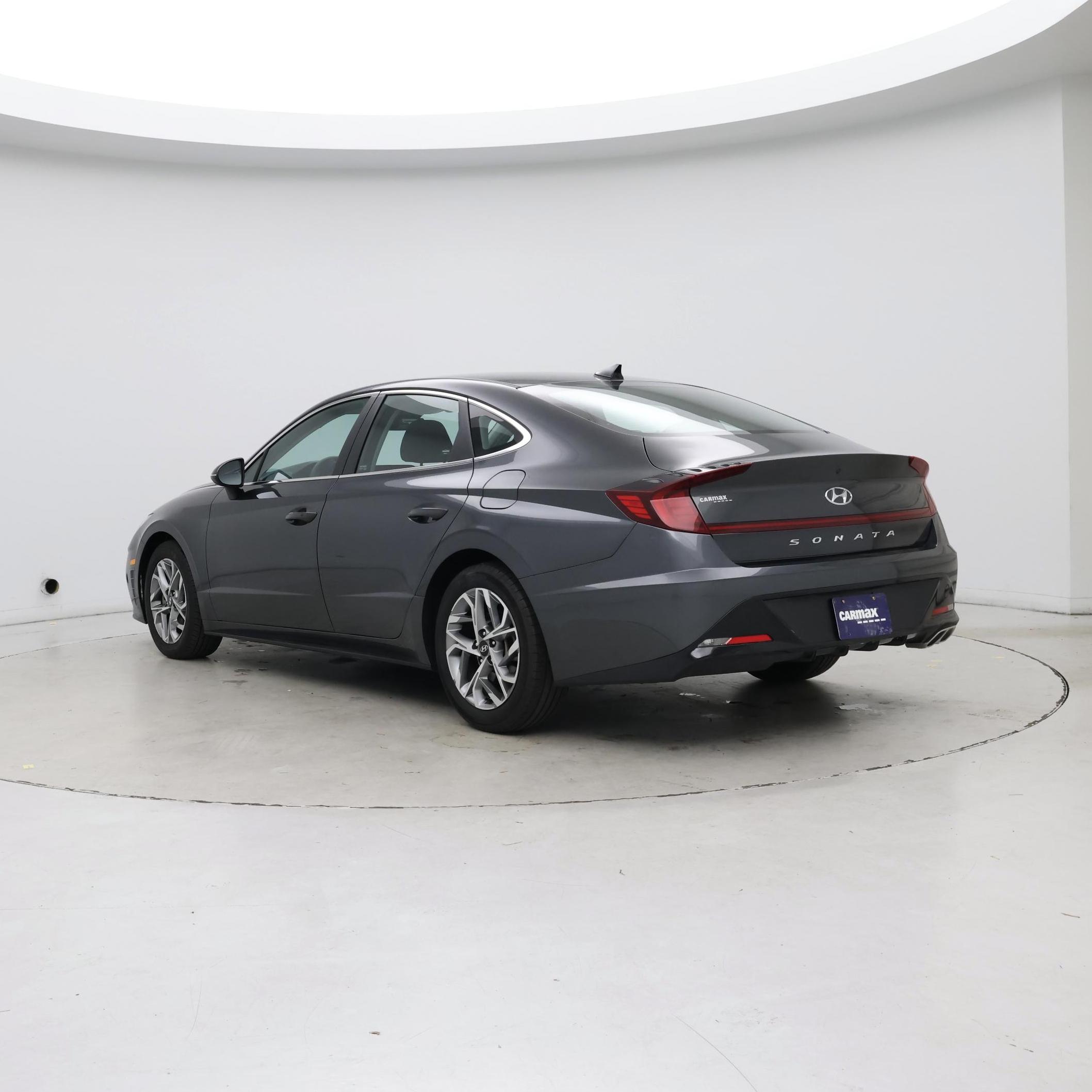 Thumbnail: 2023 Hyundai Sonata - 2