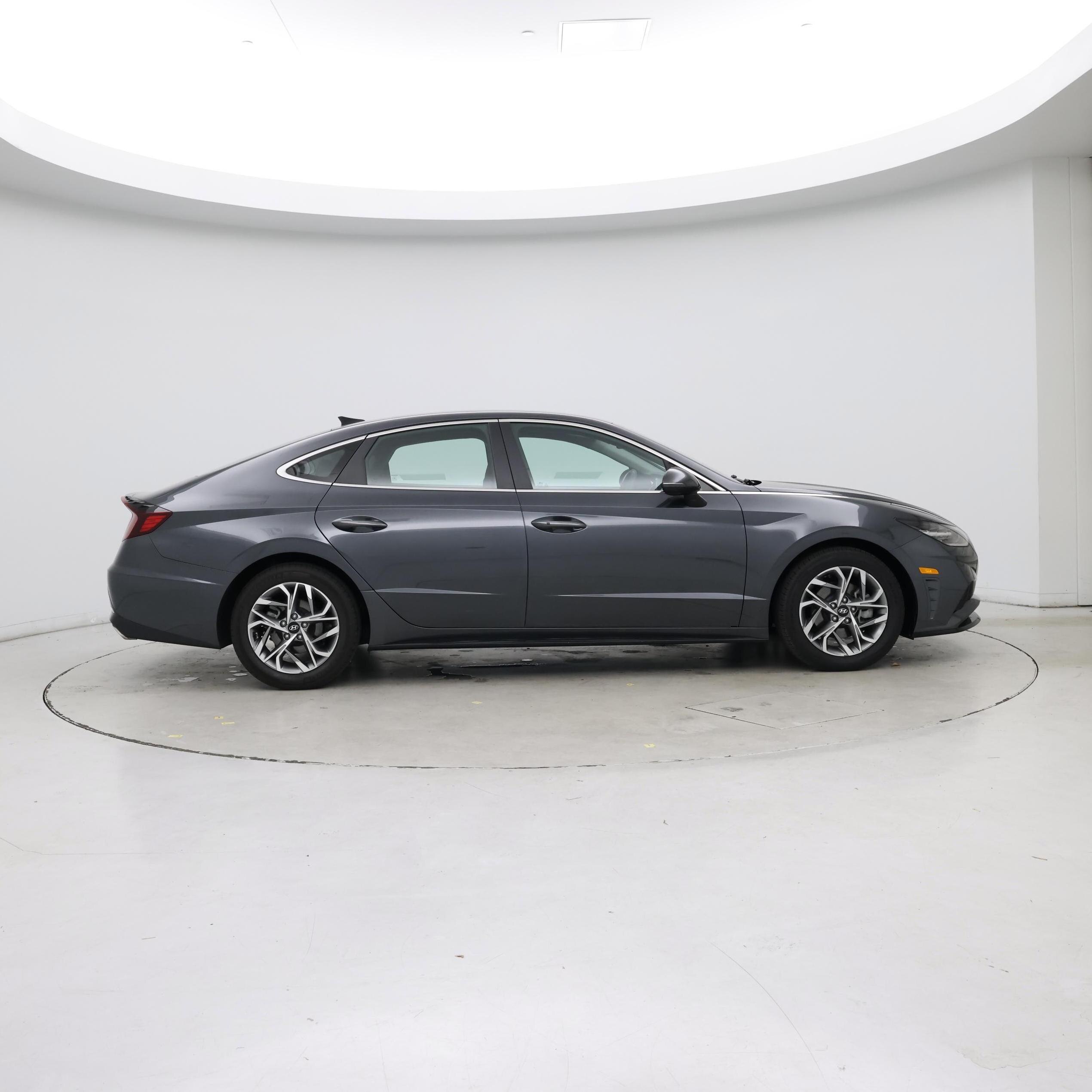 Thumbnail: 2023 Hyundai Sonata - 7