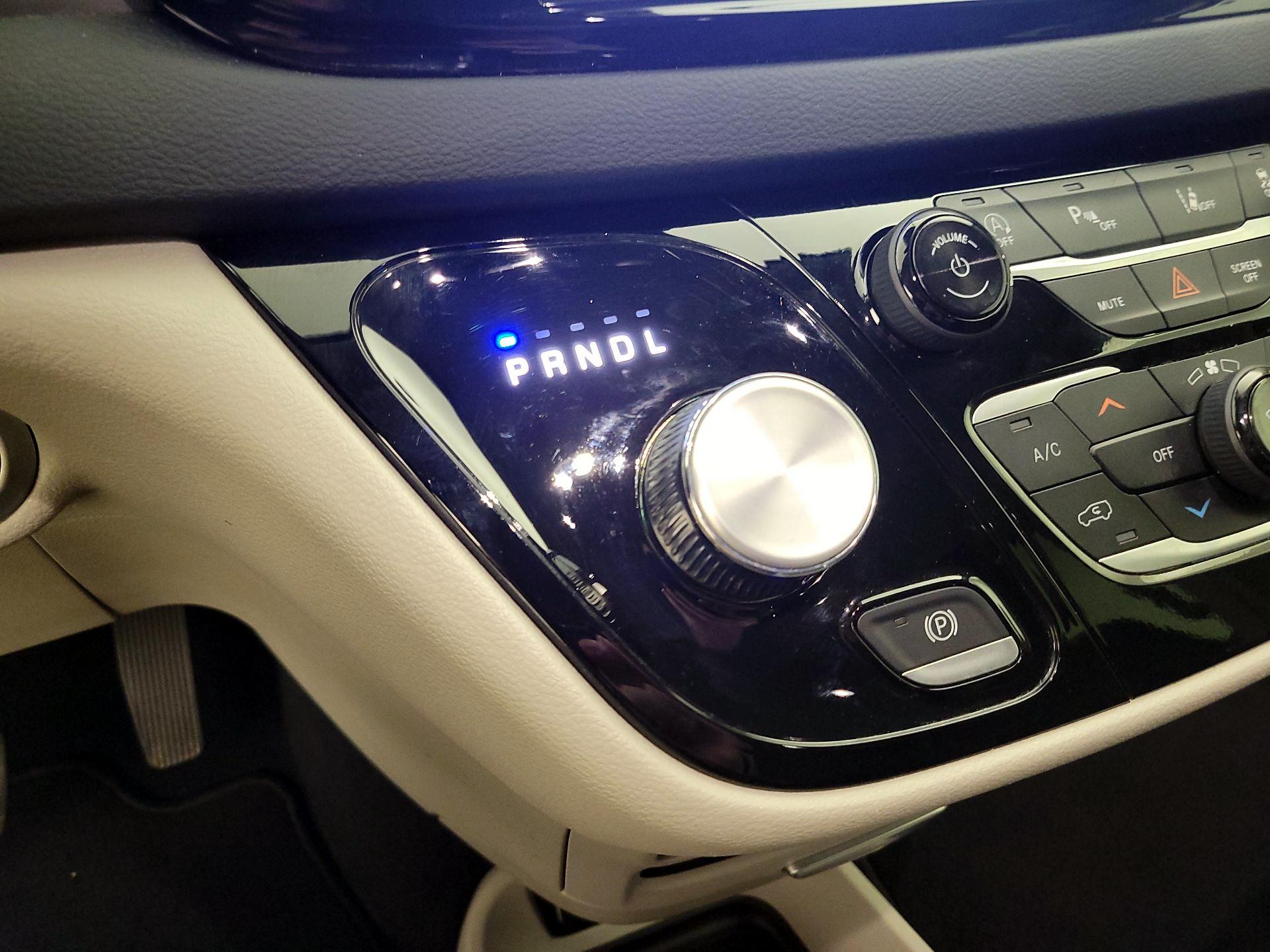 Thumbnail: 2024 Chrysler Pacifica - 17