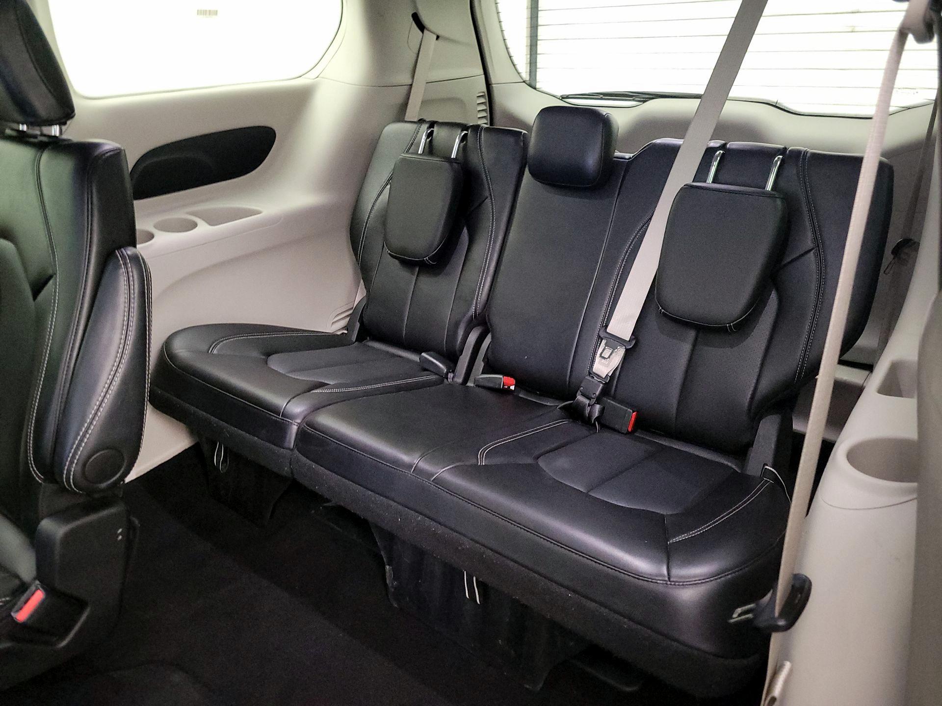 Thumbnail: 2024 Chrysler Pacifica - 19