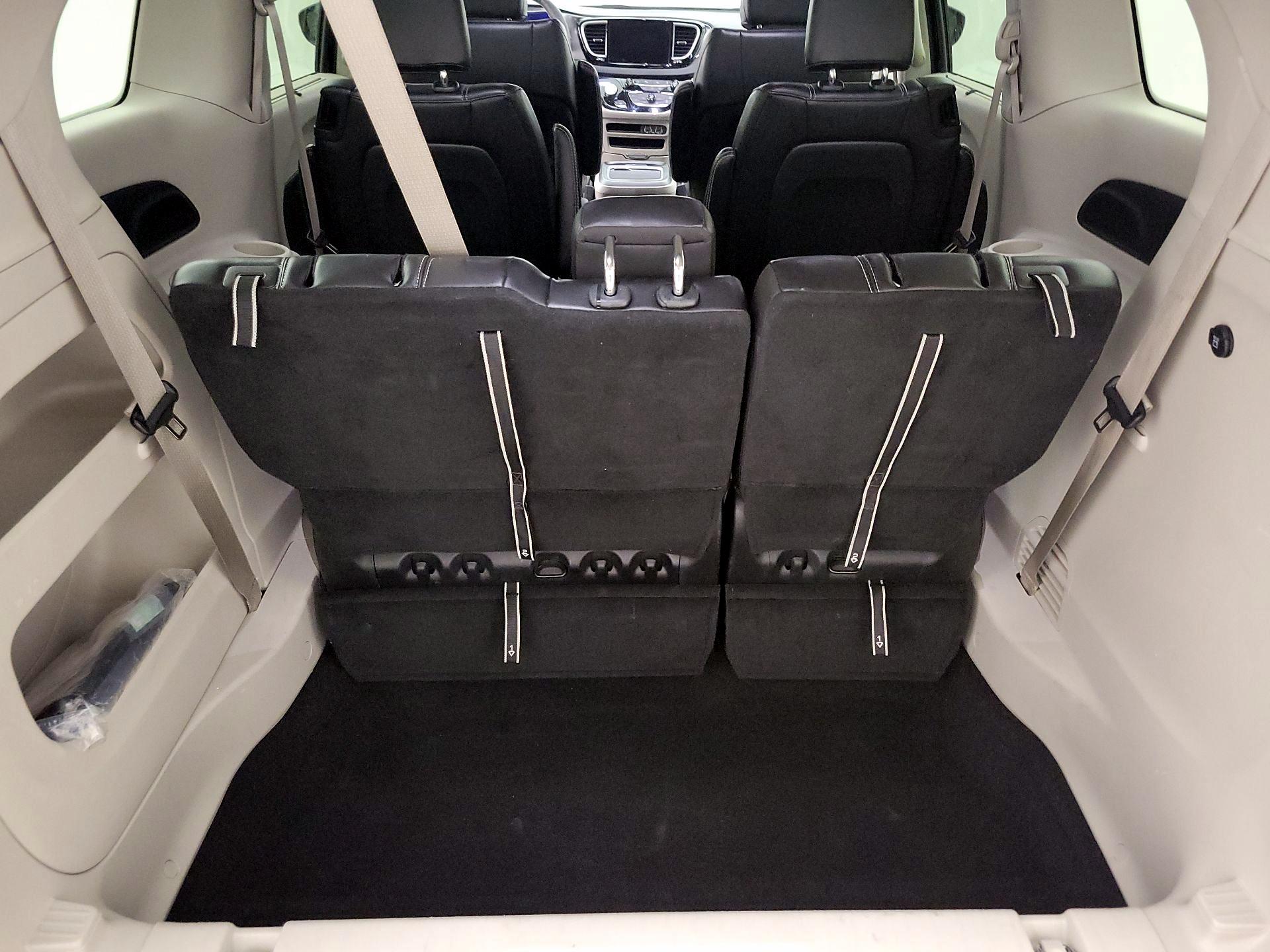 Thumbnail: 2024 Chrysler Pacifica - 20