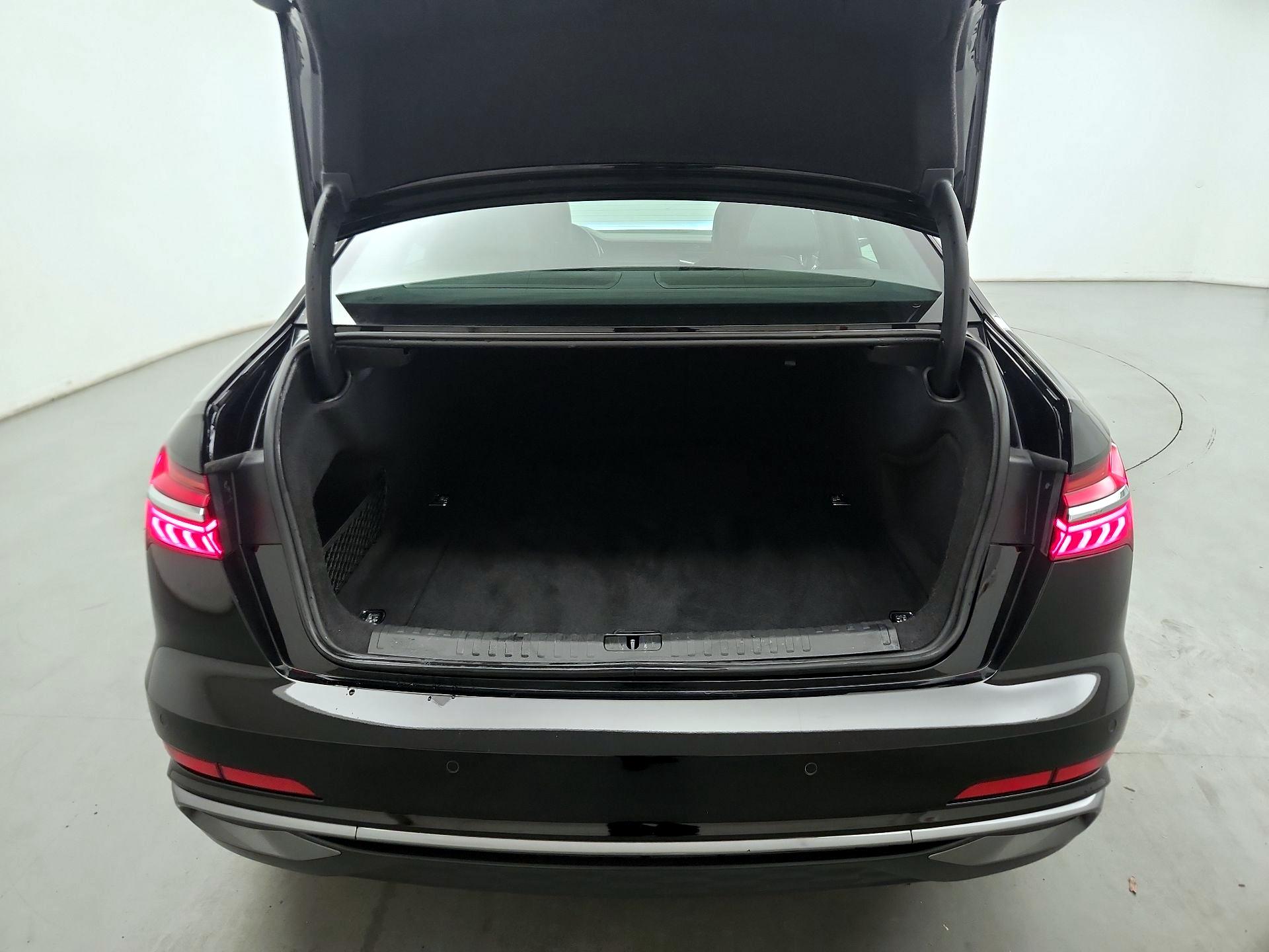 Thumbnail: 2024 Audi A6 - 20