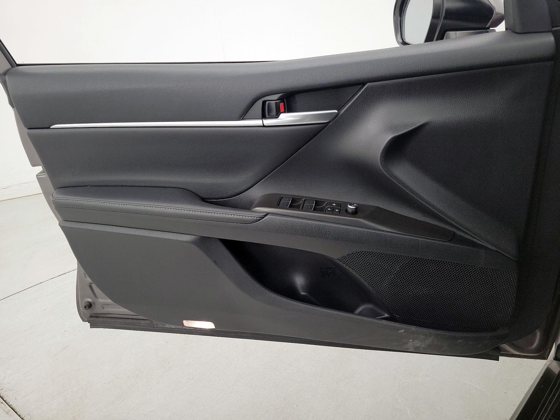 Thumbnail: 2023 Toyota Camry - 12