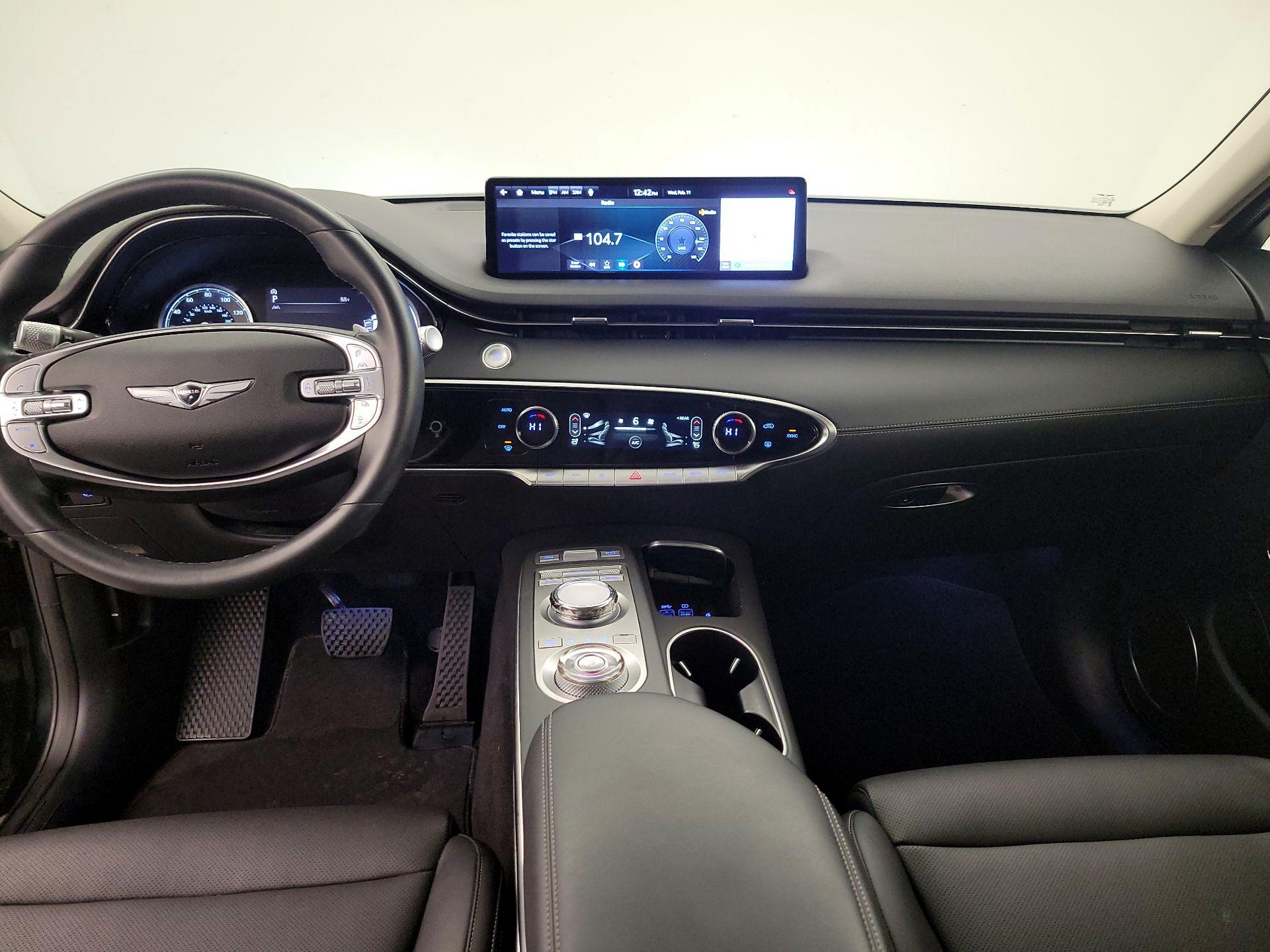 Thumbnail: 2025 Genesis GV70 - 9