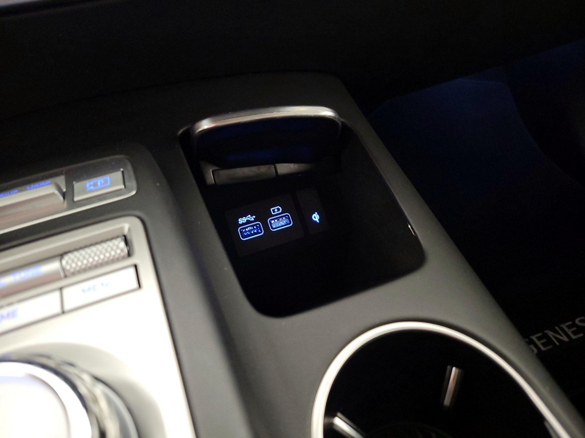 Thumbnail: 2025 Genesis GV70 - 19