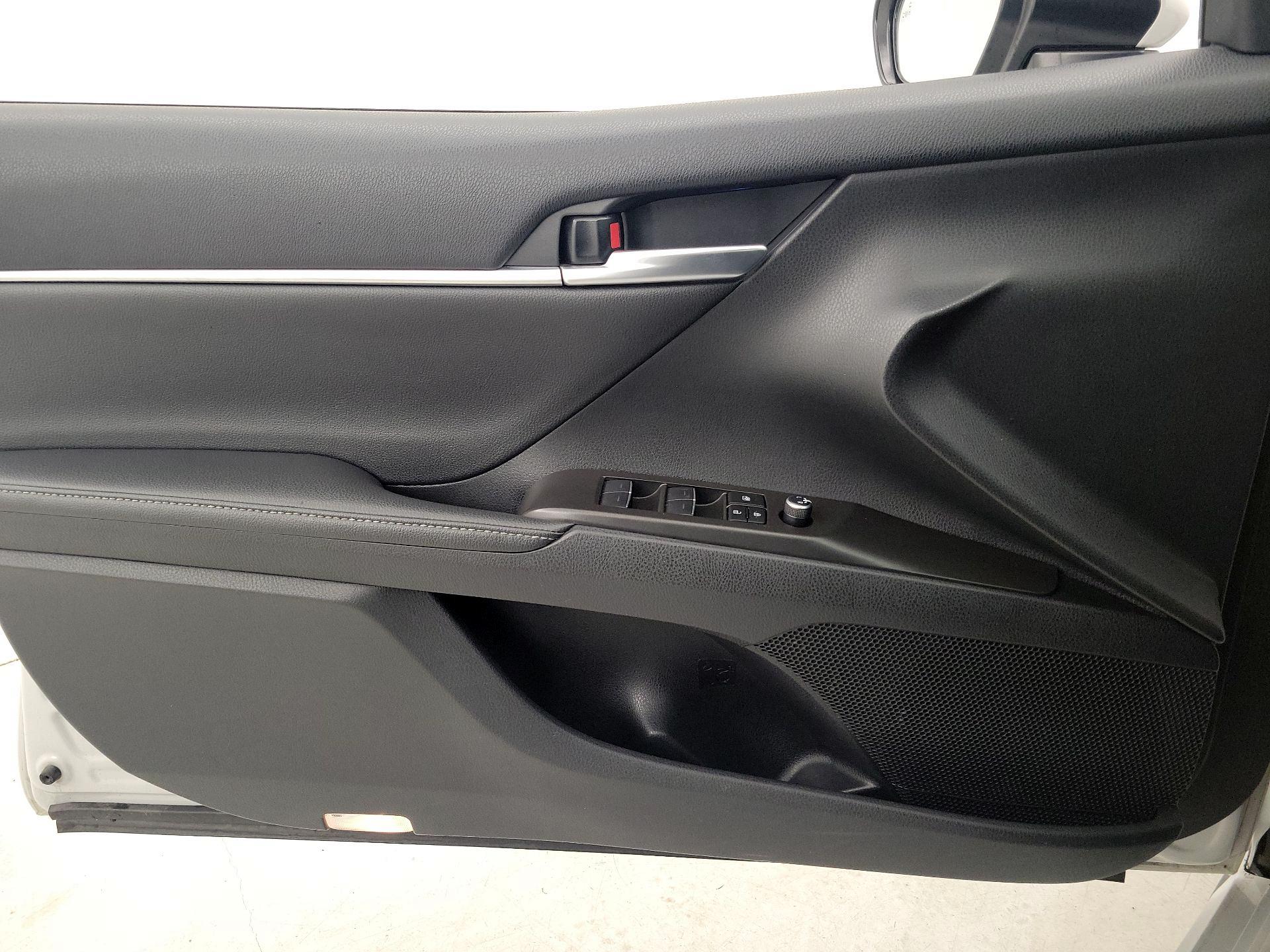 Thumbnail: 2023 Toyota Camry - 12