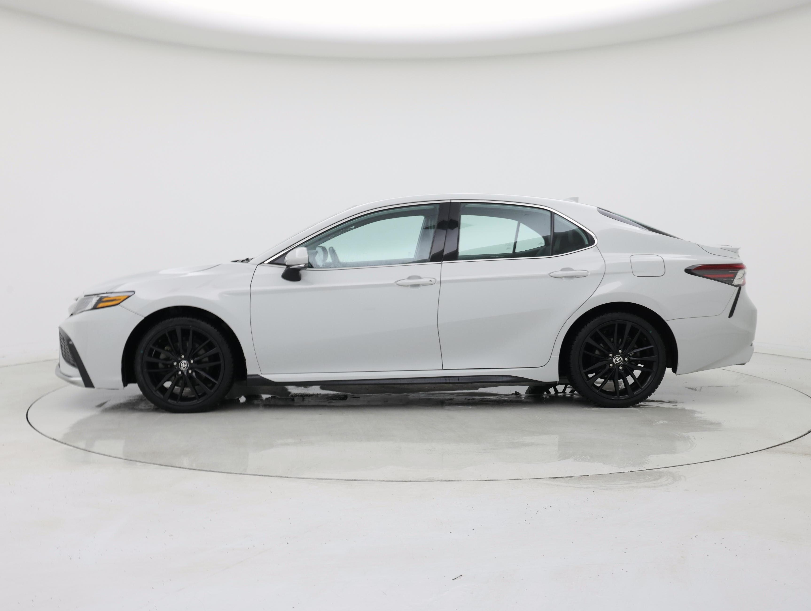 Thumbnail: 2023 Toyota Camry - 3