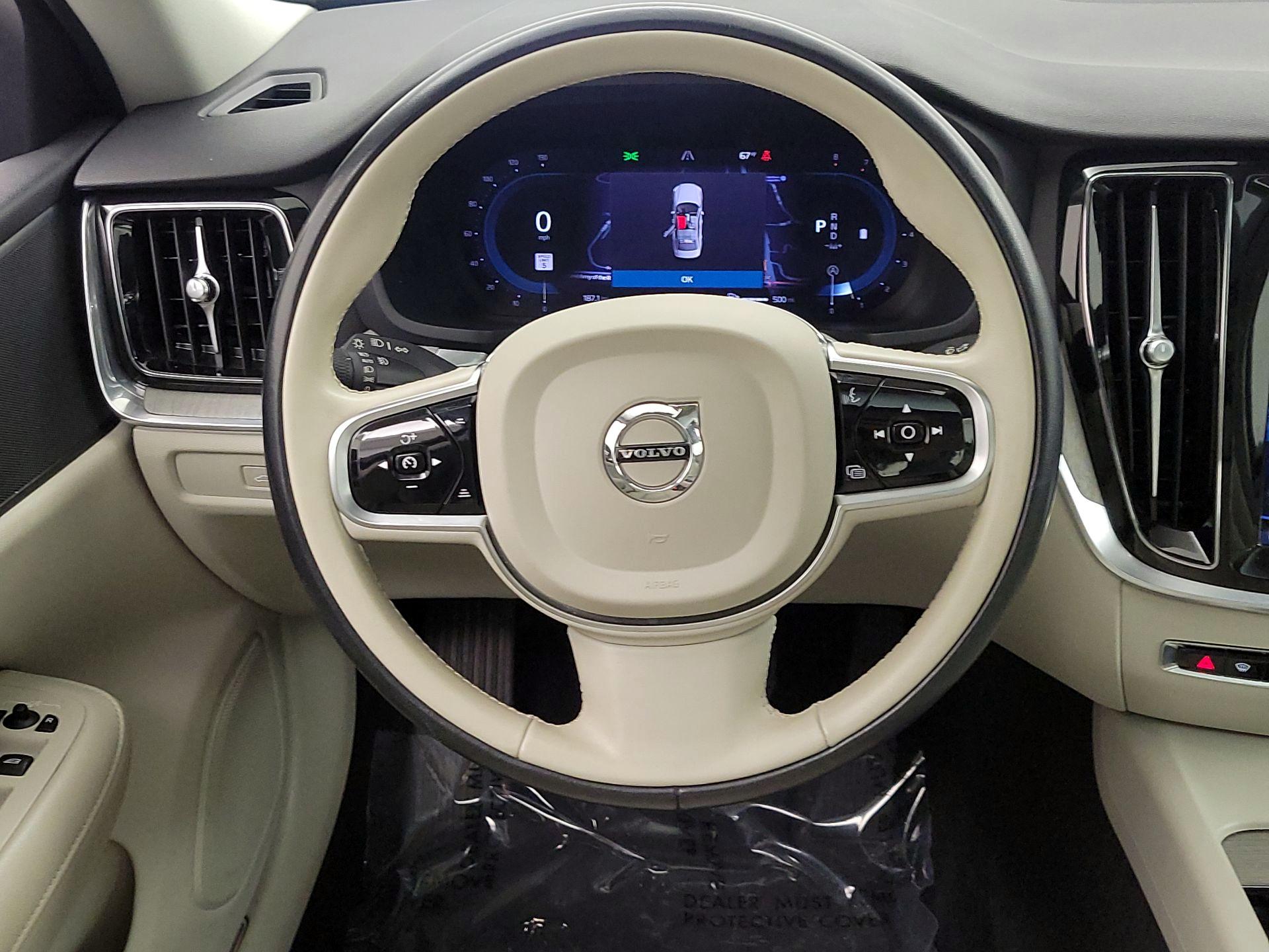 Thumbnail: 2024 Volvo S60 - 10