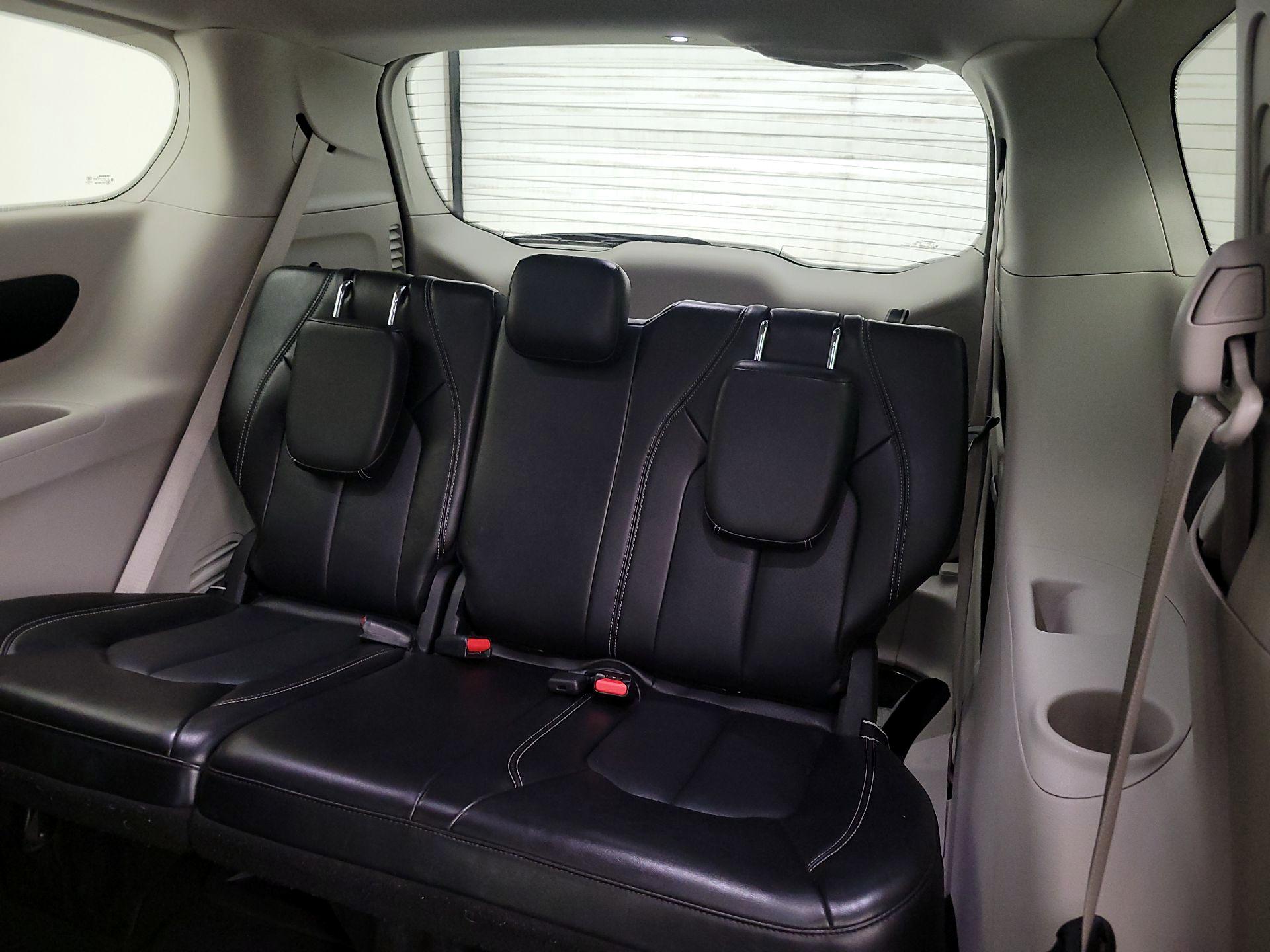 Thumbnail: 2024 Chrysler Pacifica - 20