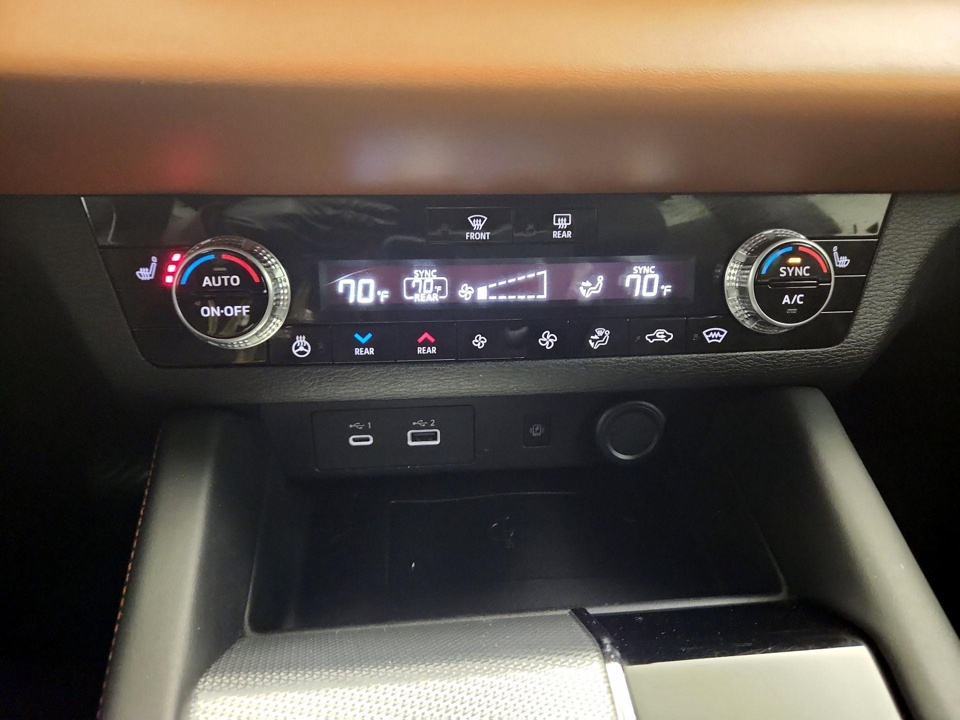 Thumbnail: 2022 Mitsubishi Outlander - 15