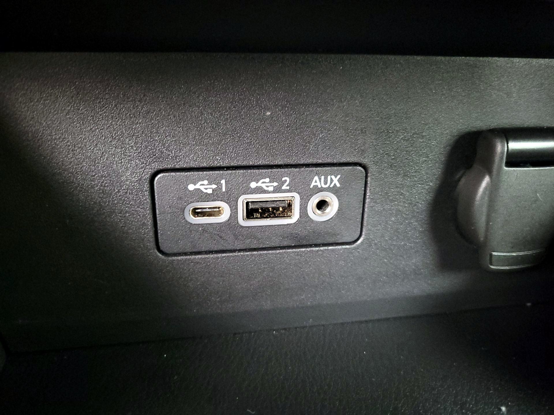 Thumbnail: 2022 Nissan Sentra - 18