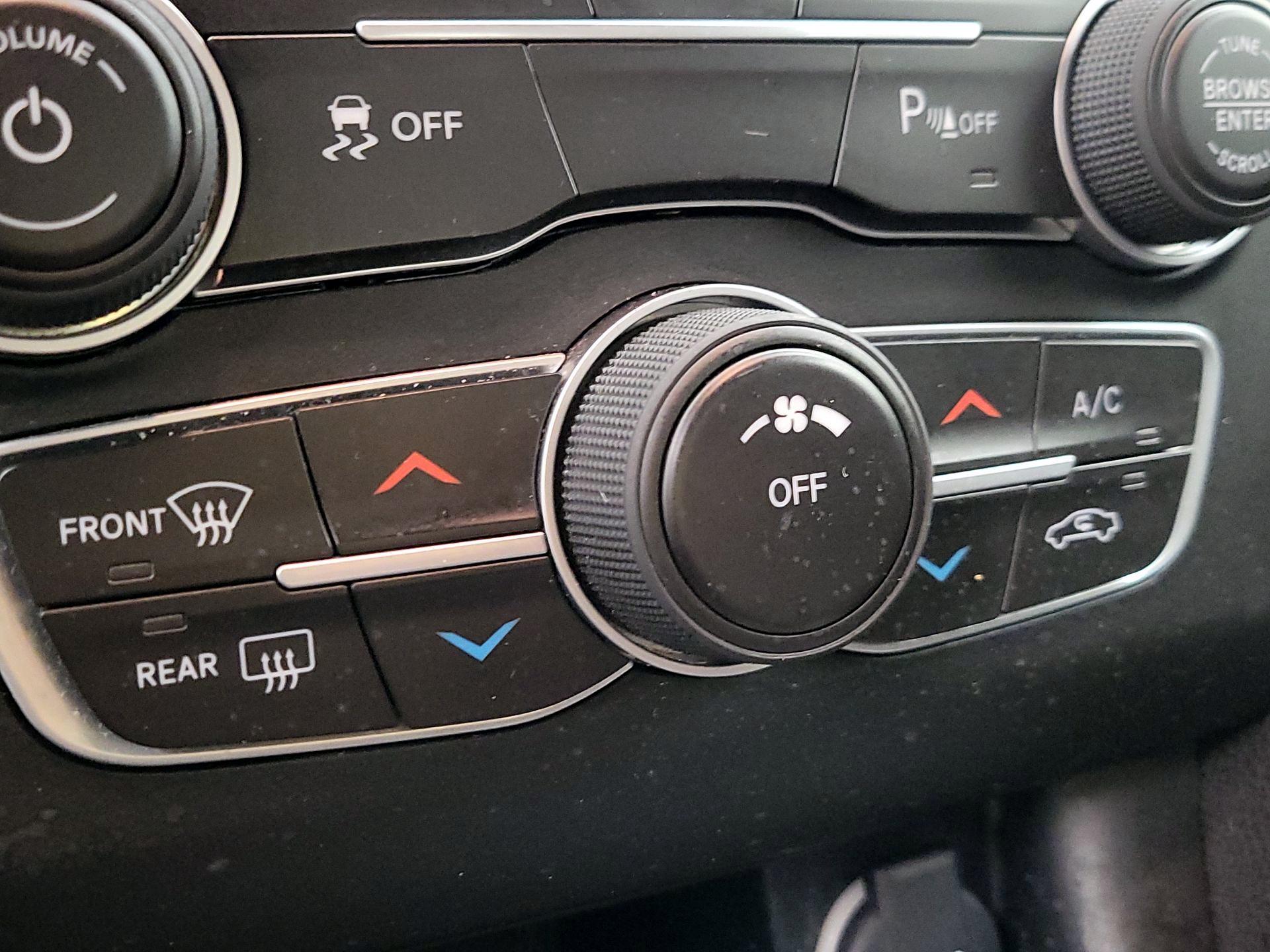 Thumbnail: 2023 Dodge Charger - 16