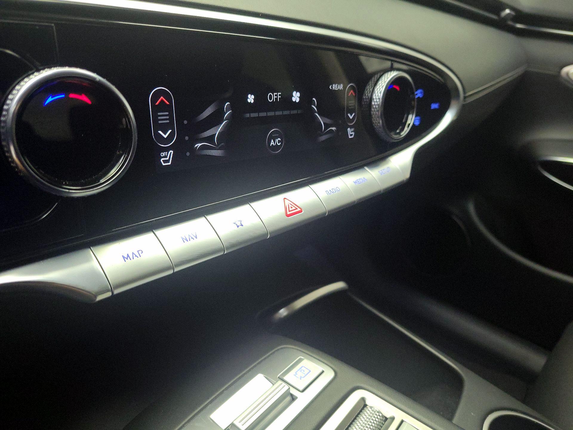 Thumbnail: 2025 Genesis GV70 - 17