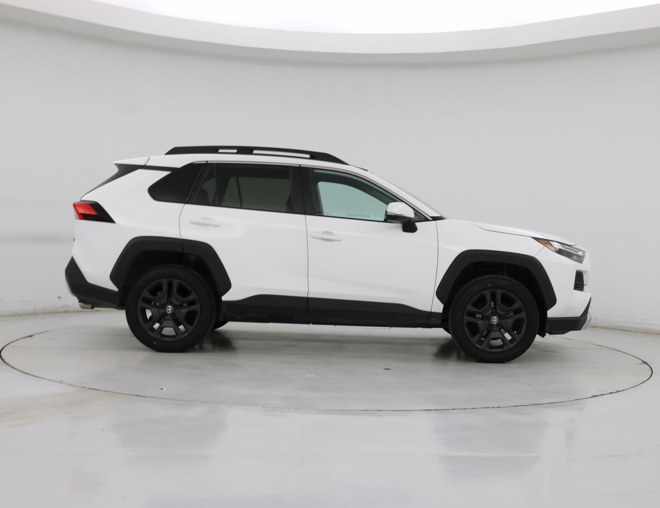 Thumbnail: 2024 Toyota RAV4 - 7