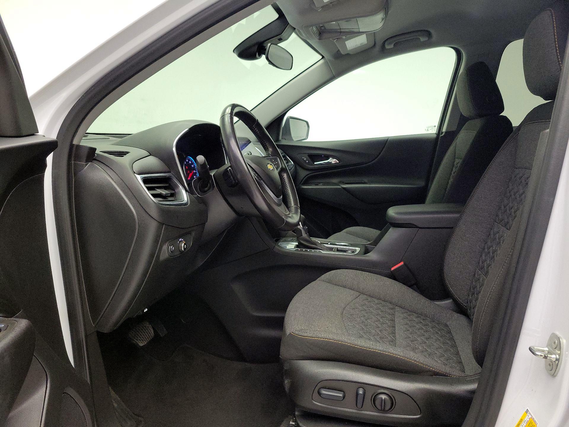 Thumbnail: 2022 Chevrolet Equinox - 11