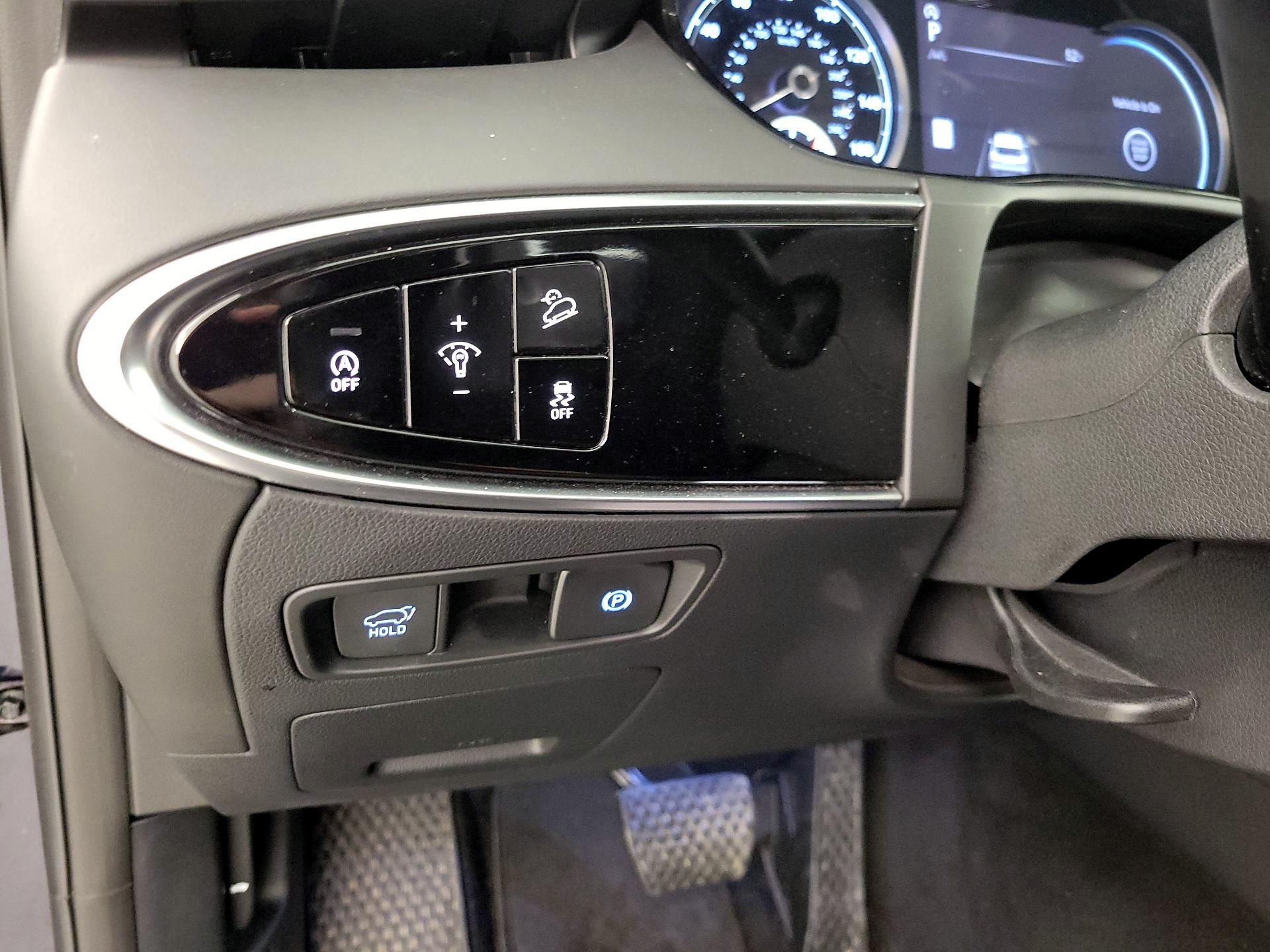 Thumbnail: 2025 Genesis GV70 - 13