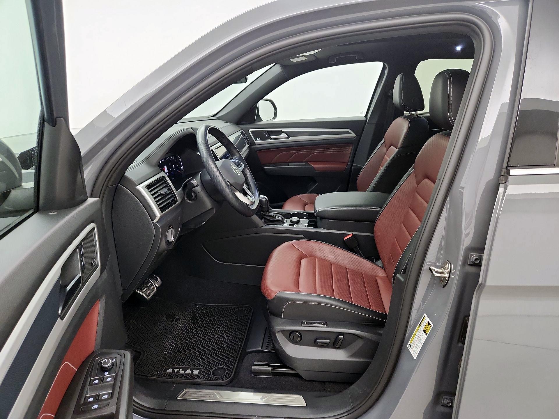 Thumbnail: 2023 Volkswagen Atlas - 11