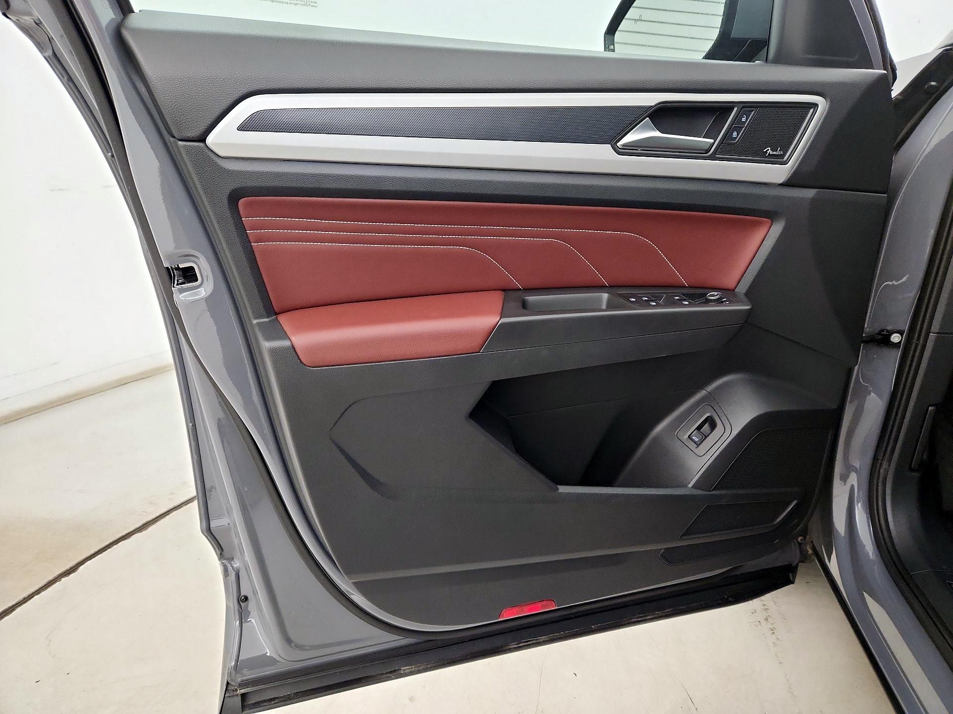 Thumbnail: 2023 Volkswagen Atlas - 12