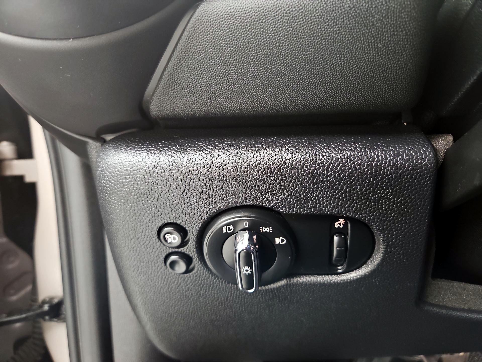 Thumbnail: 2024 MINI Cooper - 13