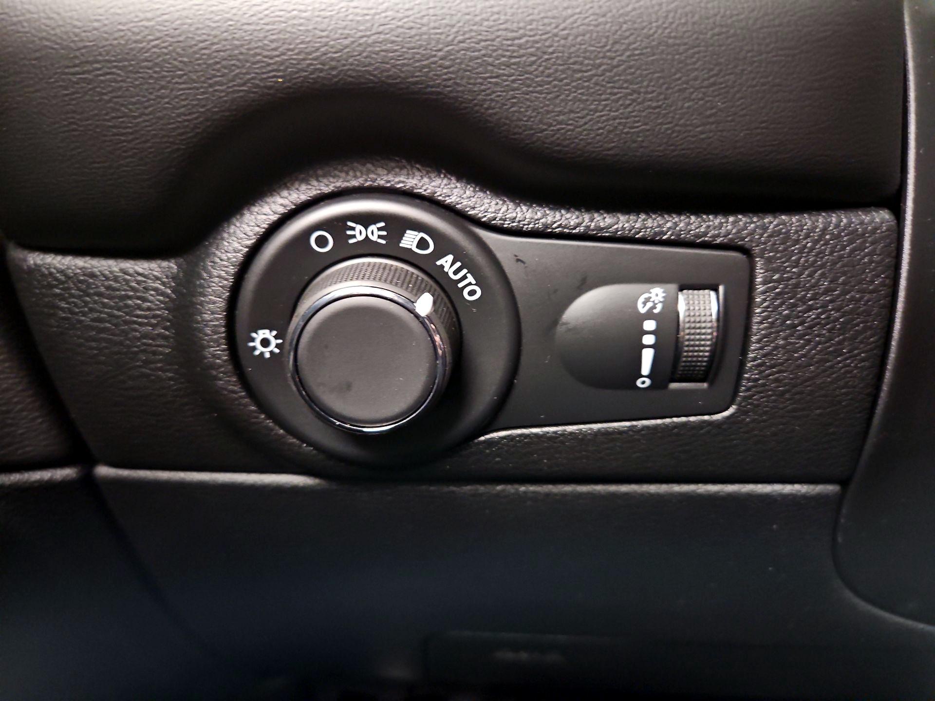 Thumbnail: 2025 Dodge Durango - 13