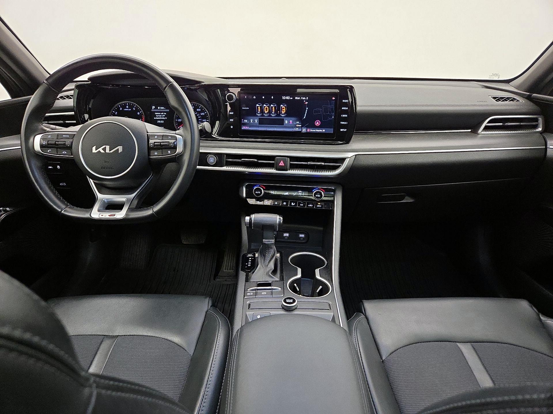 Thumbnail: 2022 Kia K5 - 9