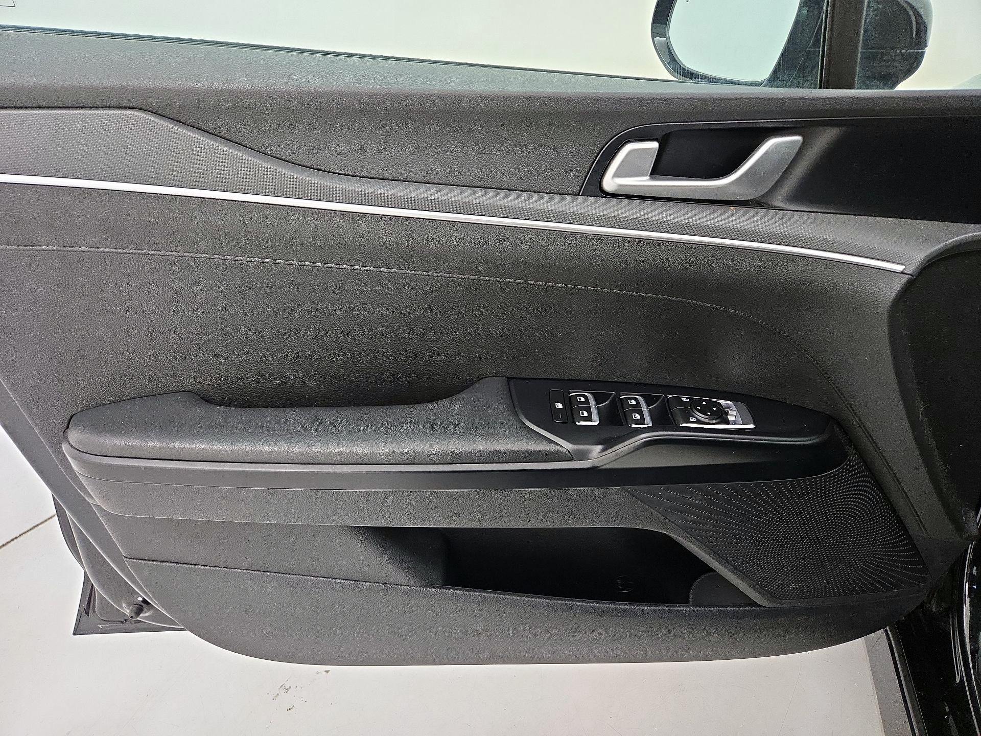 Thumbnail: 2022 Kia K5 - 12