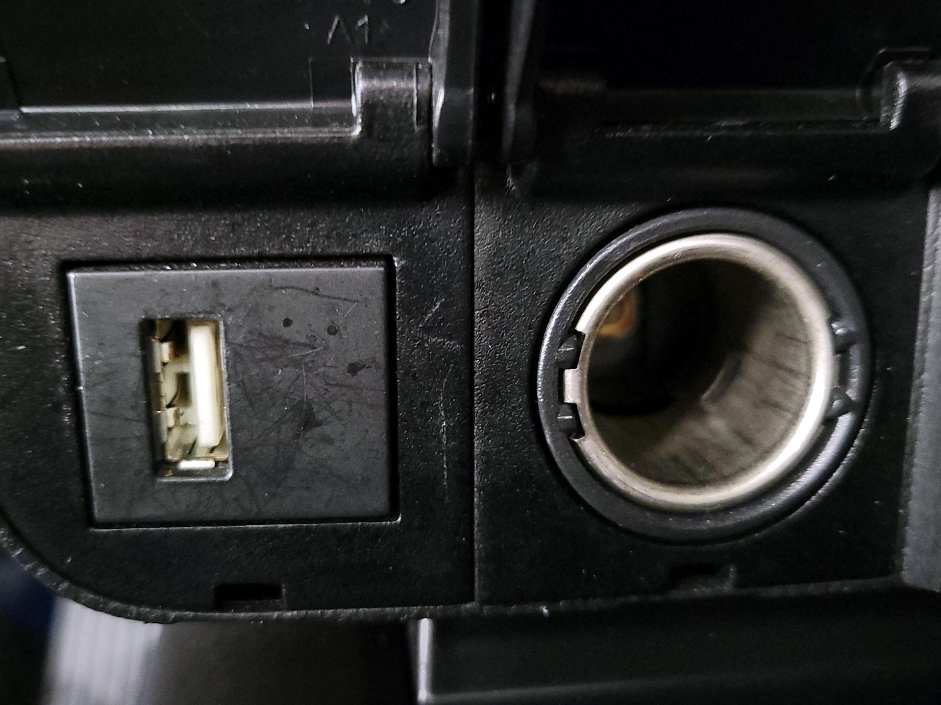 Thumbnail: 2023 Toyota Camry - 18