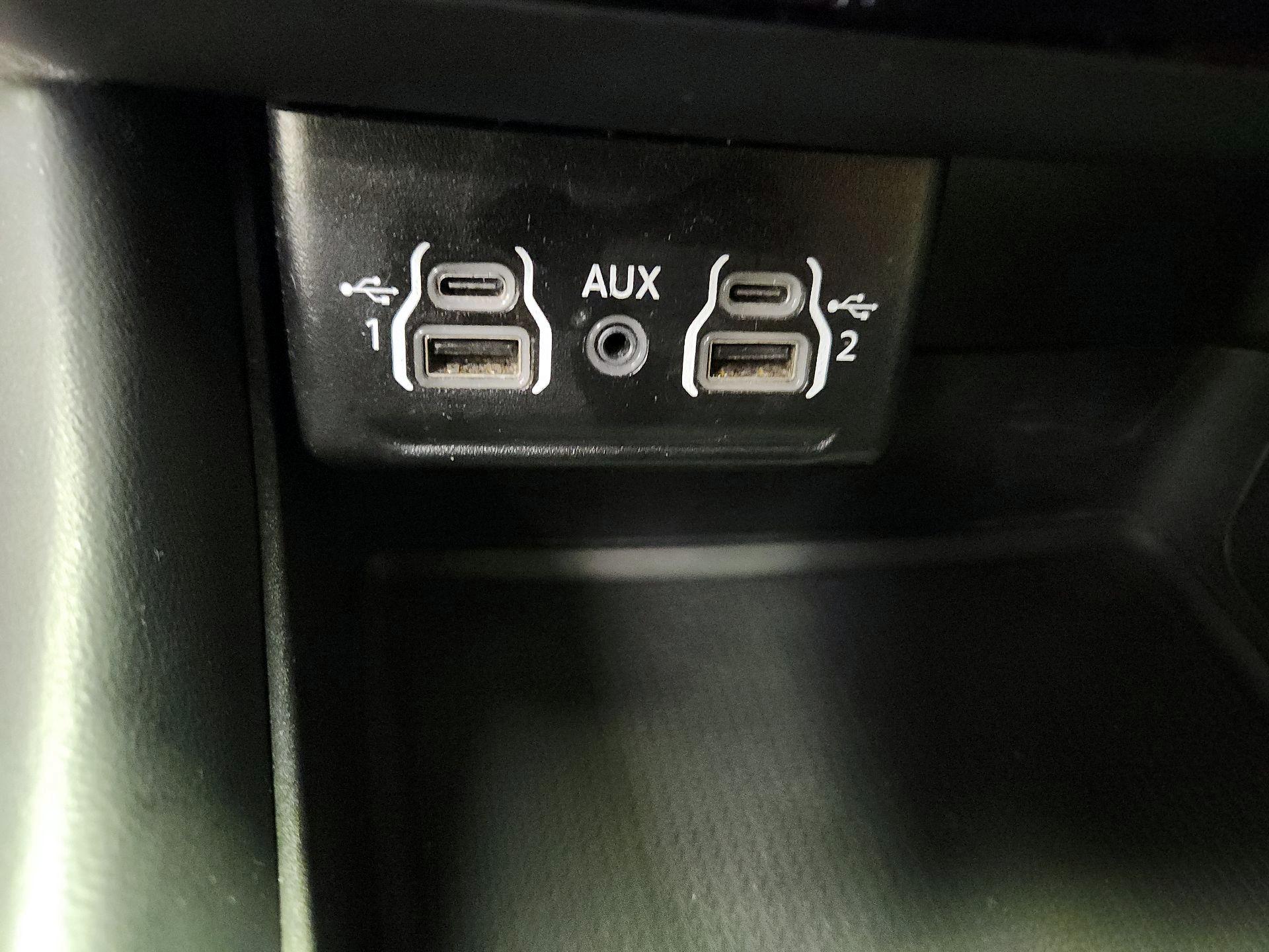 Thumbnail: 2023 Dodge Durango - 19