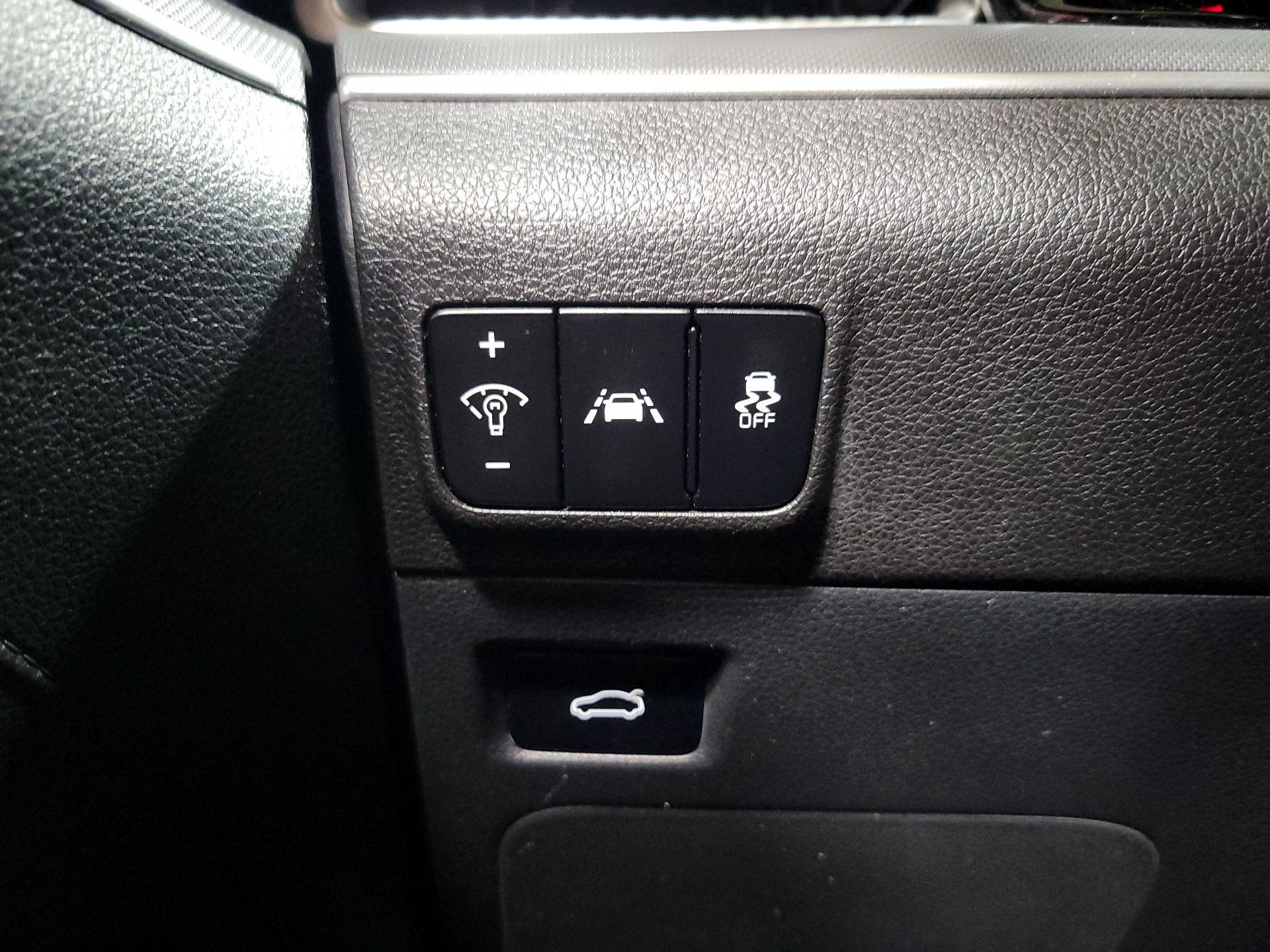 Thumbnail: 2021 Kia K5 - 13