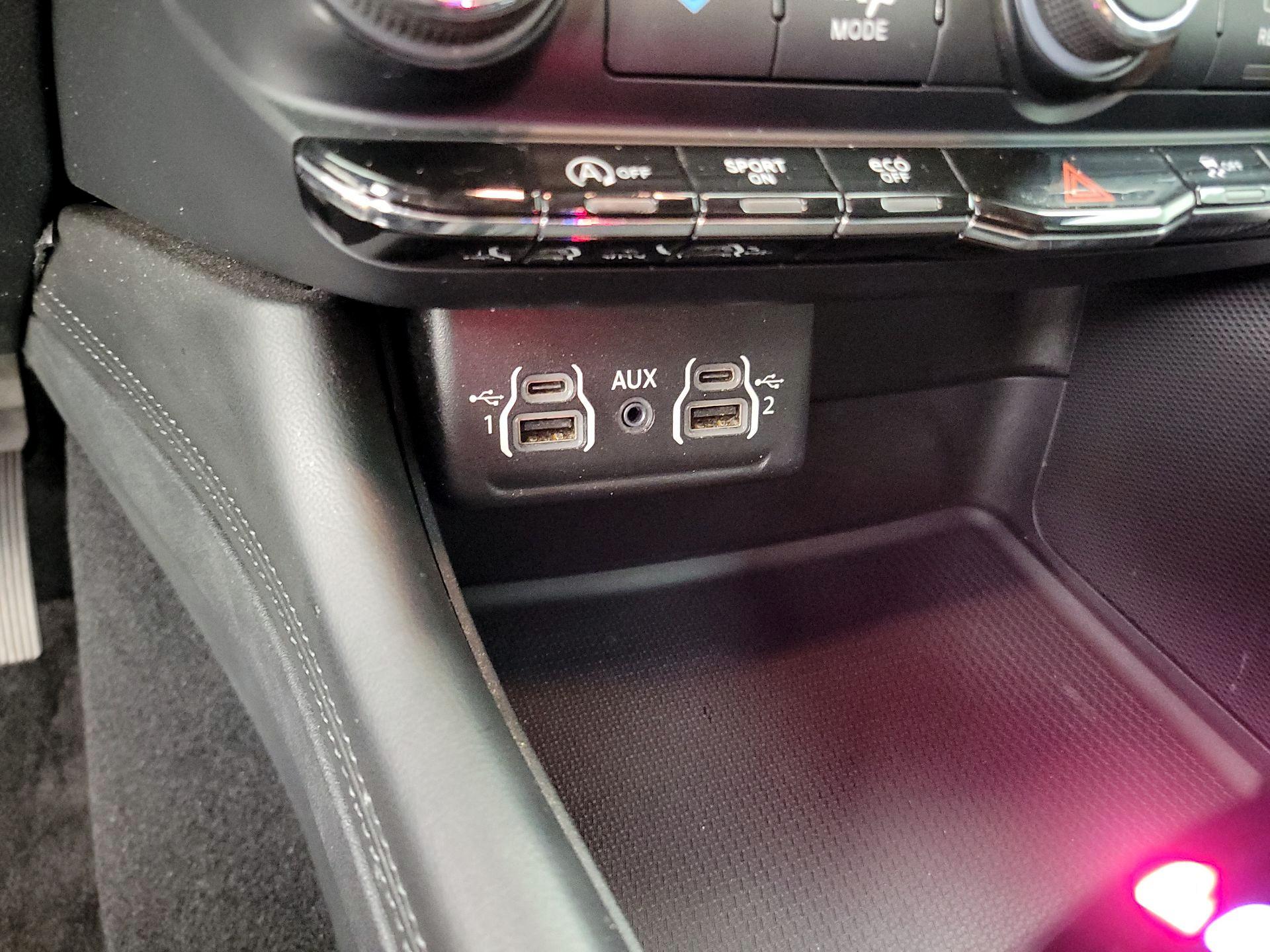 Thumbnail: 2022 Dodge Durango - 18