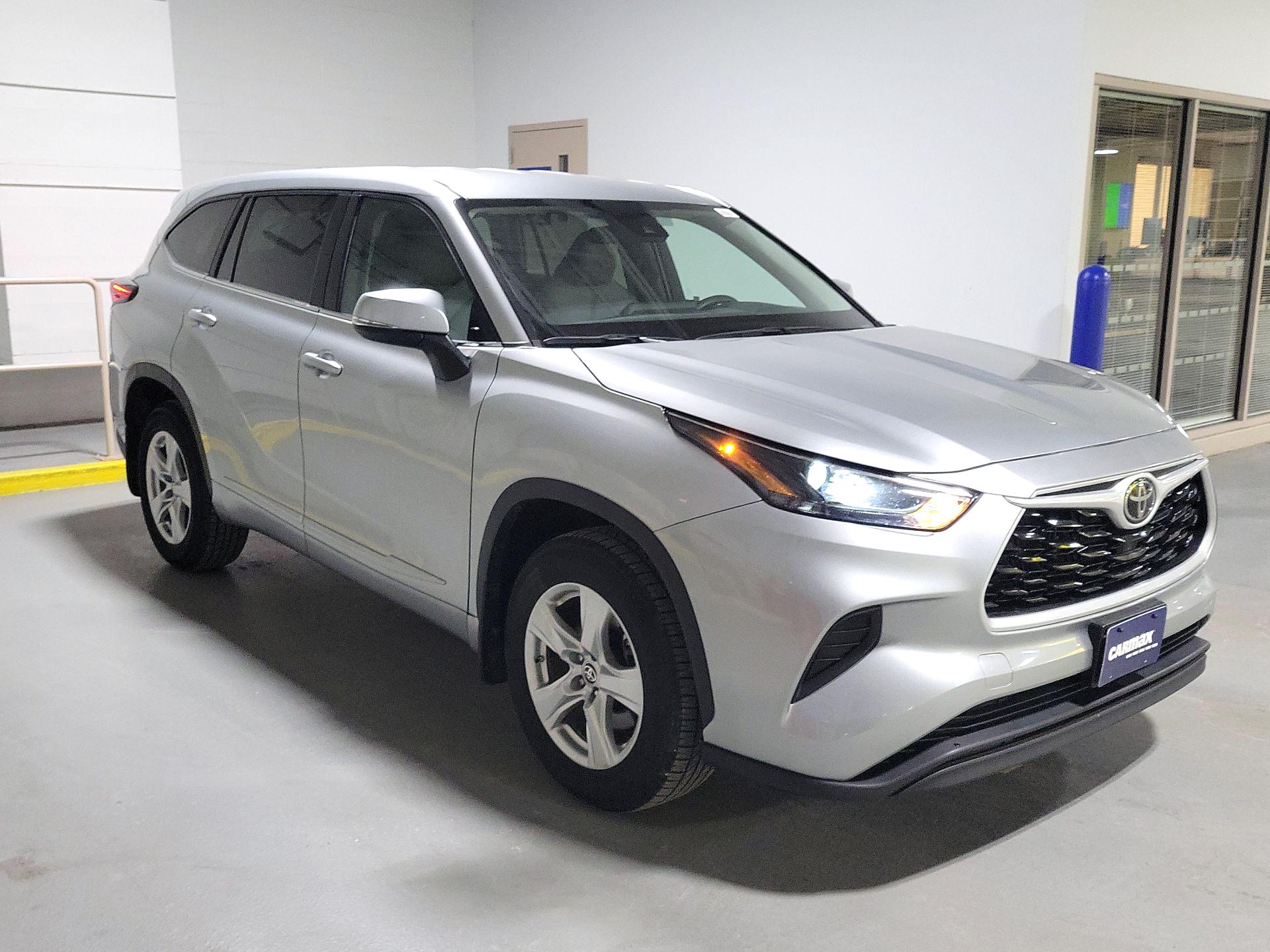 Thumbnail: 2023 Toyota Highlander - 1