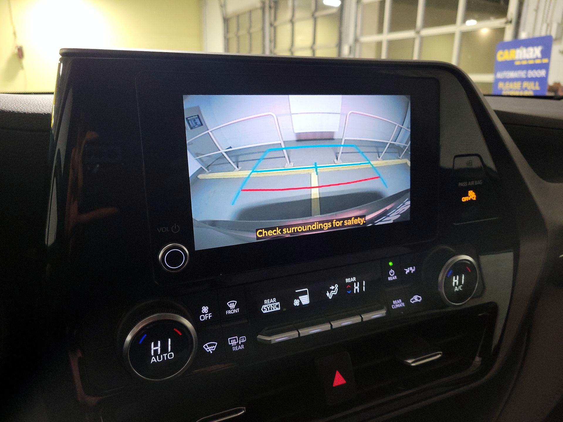 Thumbnail: 2023 Toyota Highlander - 12