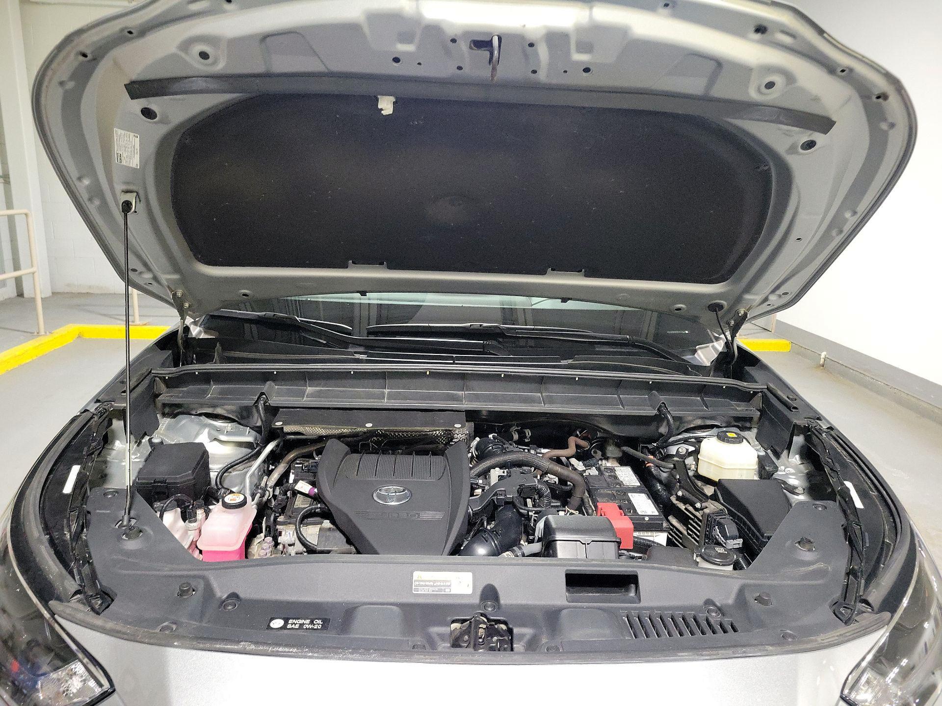 Thumbnail: 2023 Toyota Highlander - 20