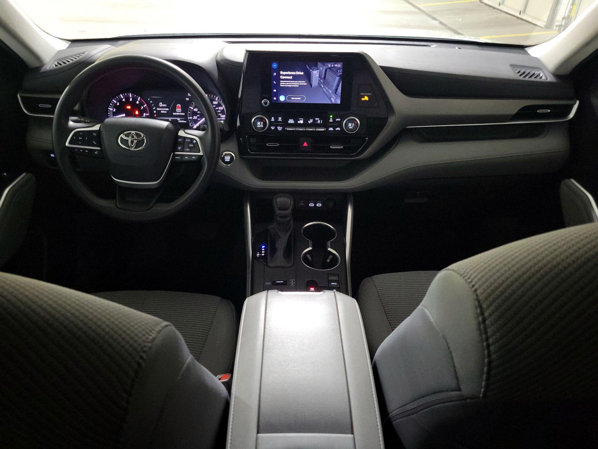 Thumbnail: 2023 Toyota Highlander - 8