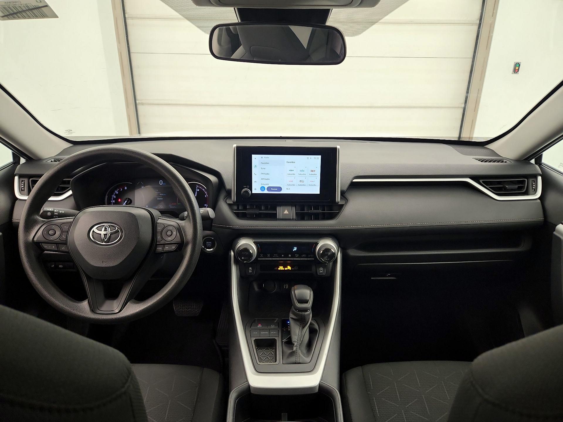 Thumbnail: 2024 Toyota RAV4 - 9