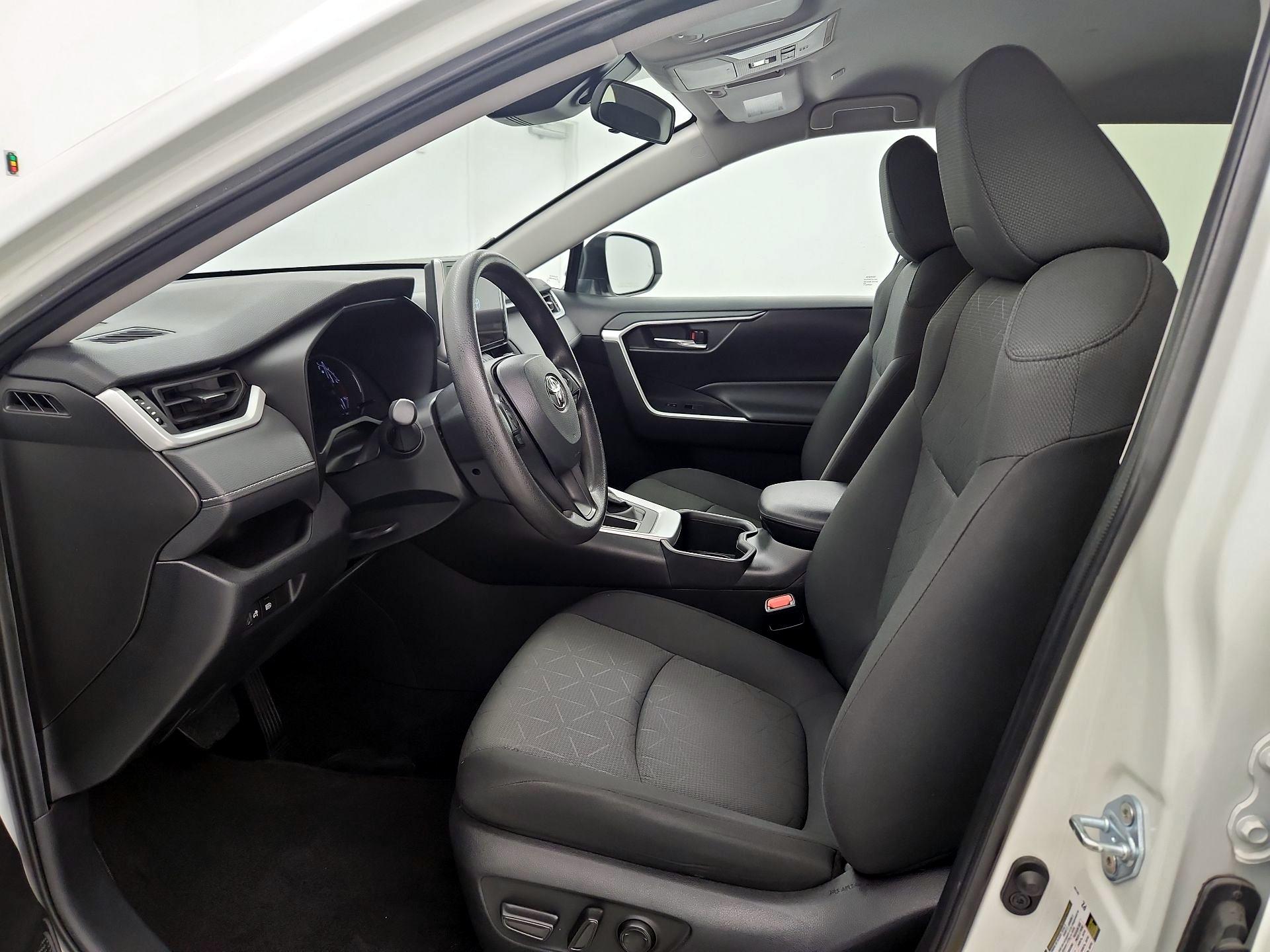 Thumbnail: 2024 Toyota RAV4 - 11