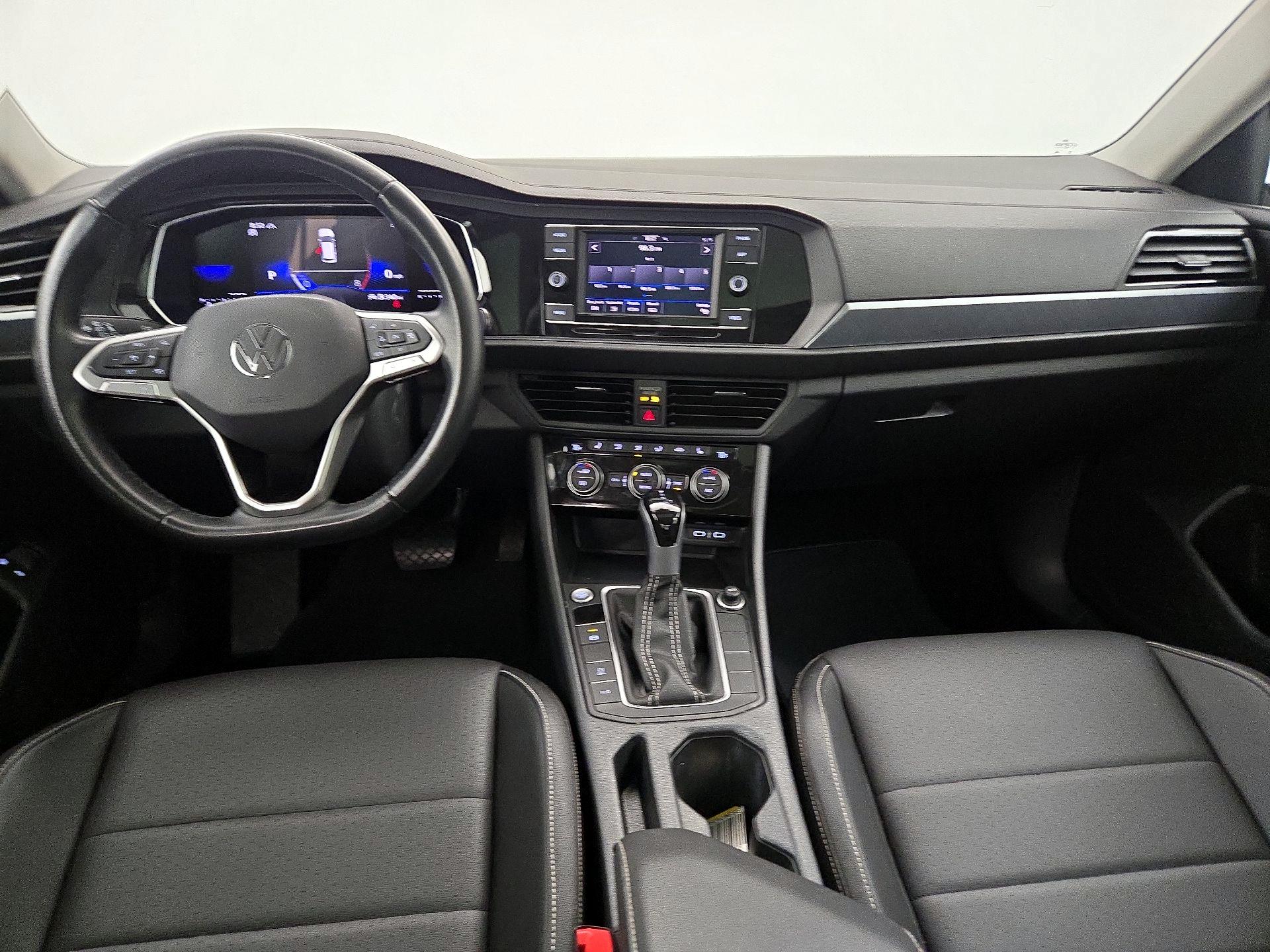 Thumbnail: 2024 Volkswagen Jetta - 9