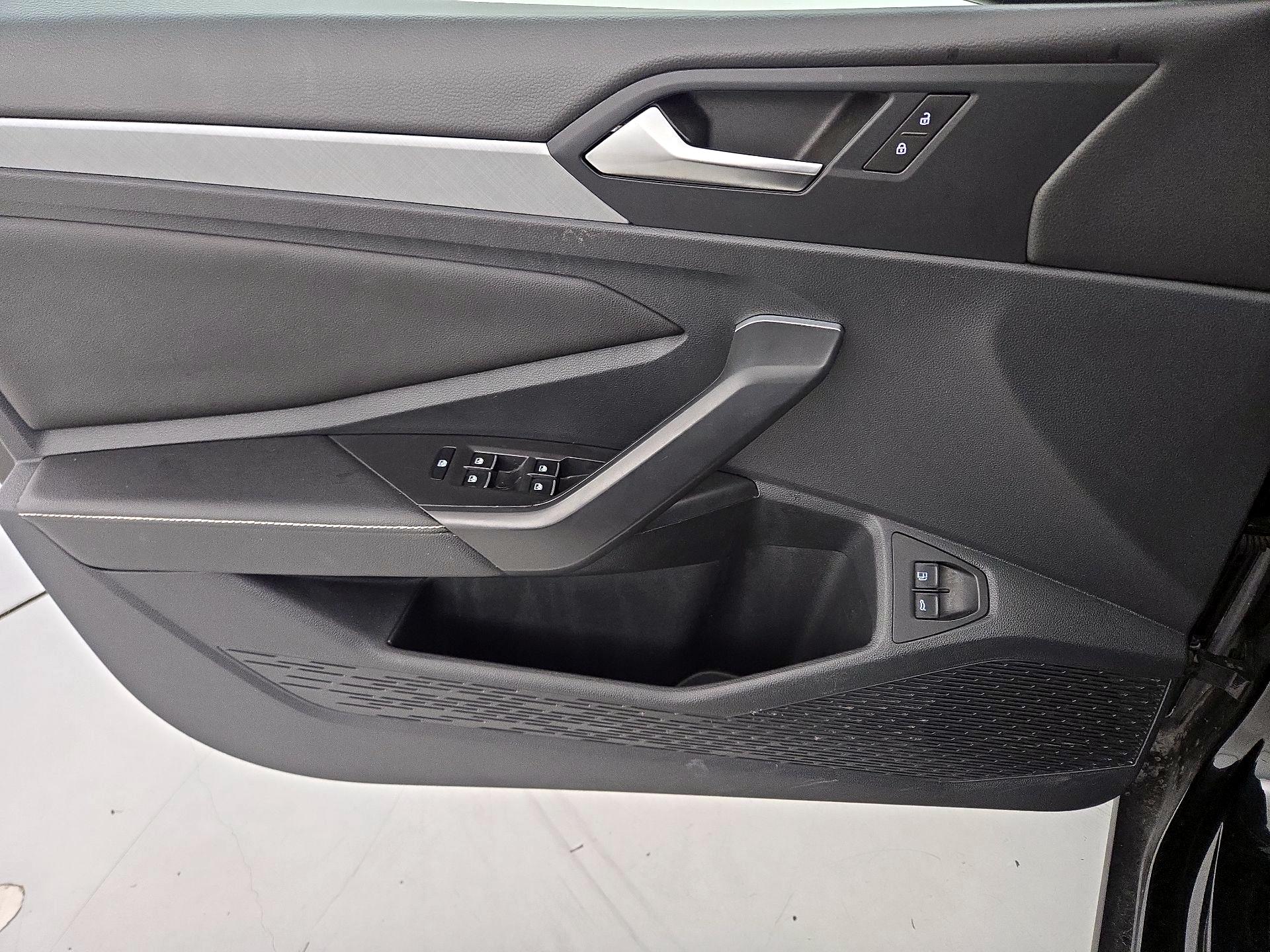 Thumbnail: 2024 Volkswagen Jetta - 12