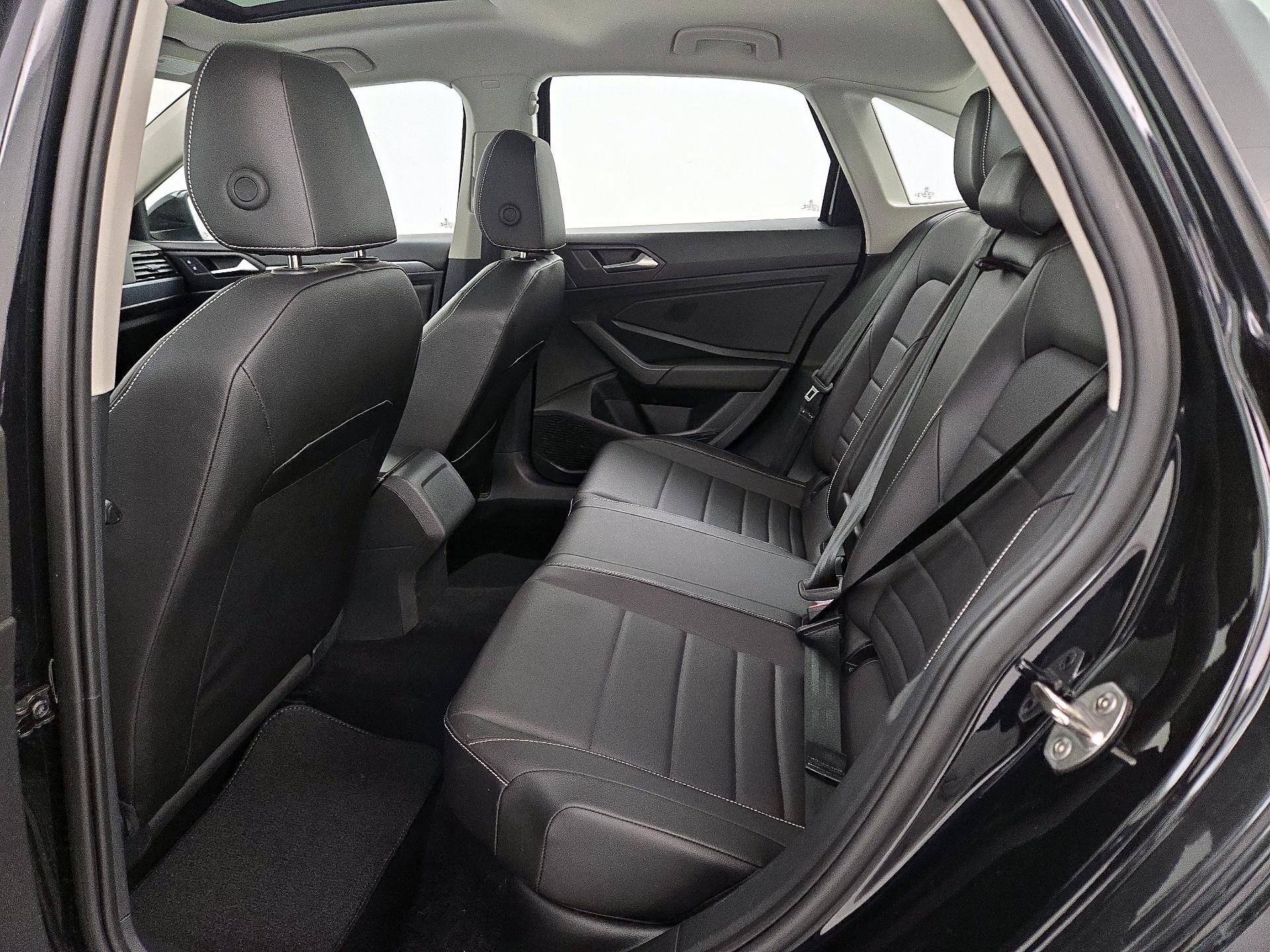 Thumbnail: 2024 Volkswagen Jetta - 20