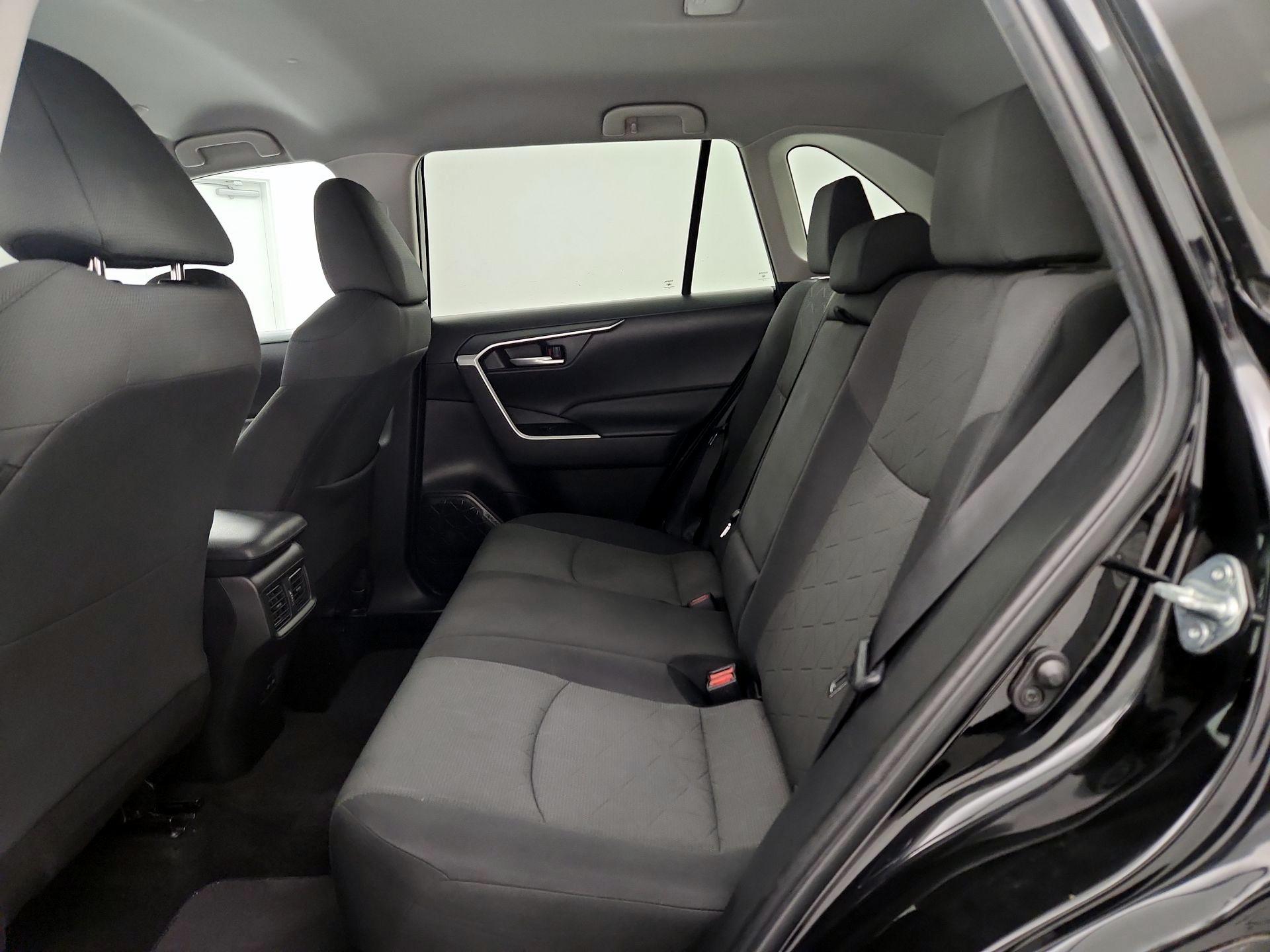 Thumbnail: 2023 Toyota RAV4 - 20