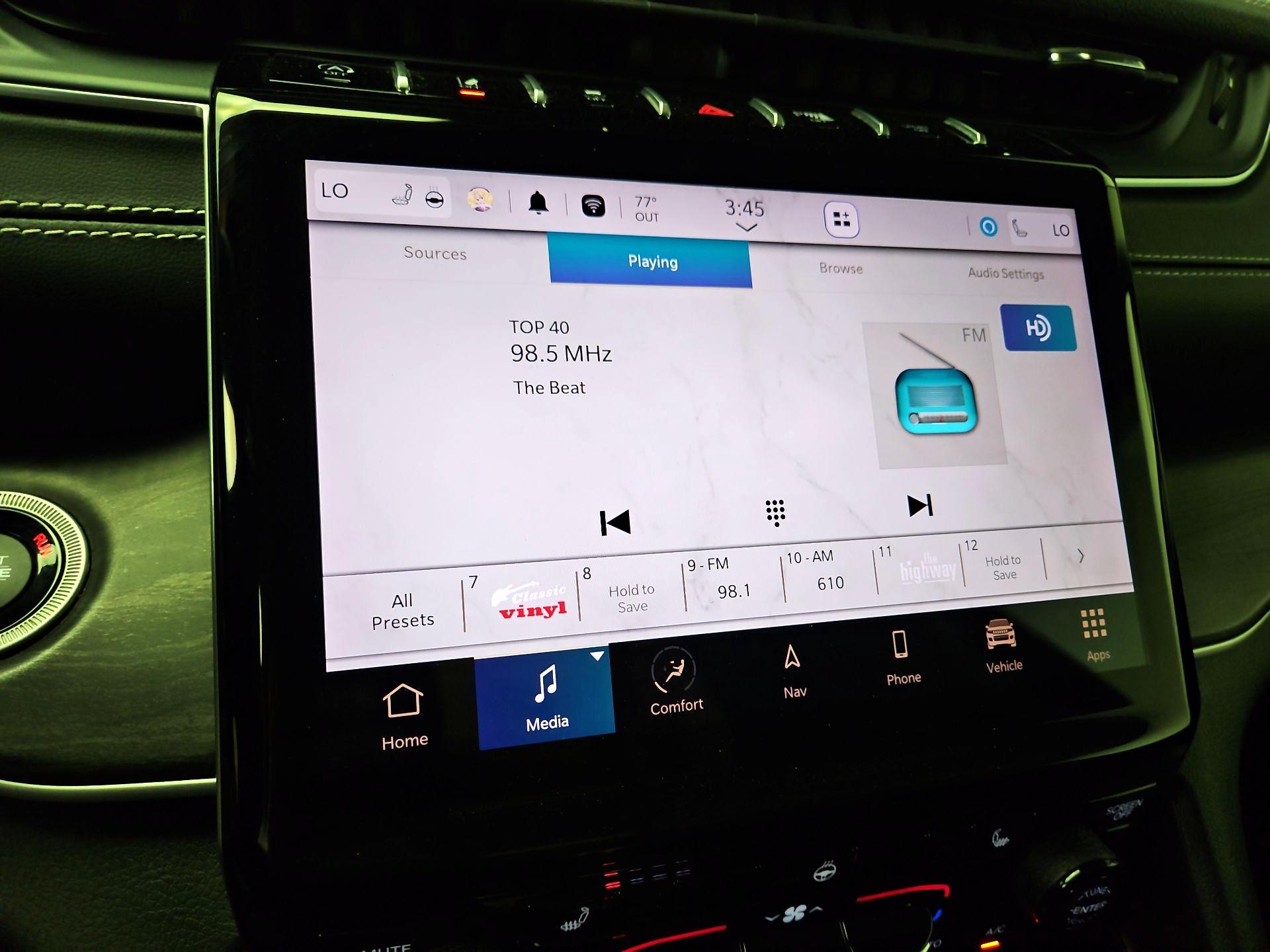 Thumbnail: 2024 Jeep Grand Cherokee - 16