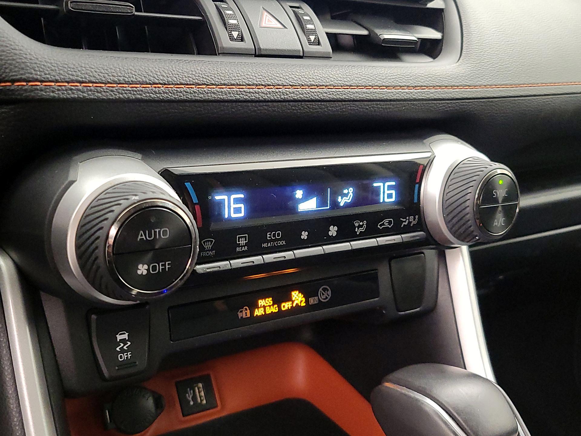 Thumbnail: 2024 Toyota RAV4 - 16