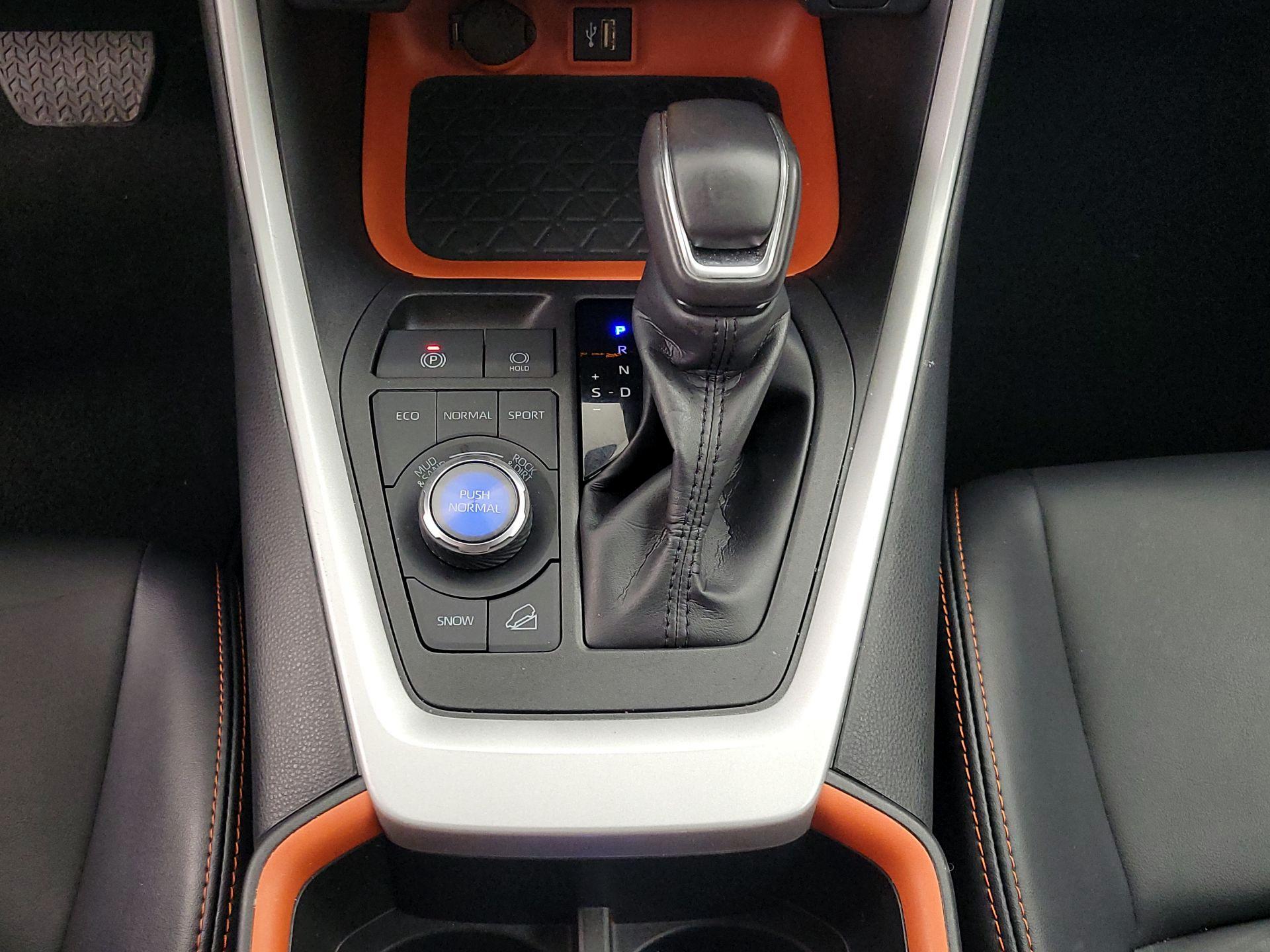 Thumbnail: 2024 Toyota RAV4 - 17