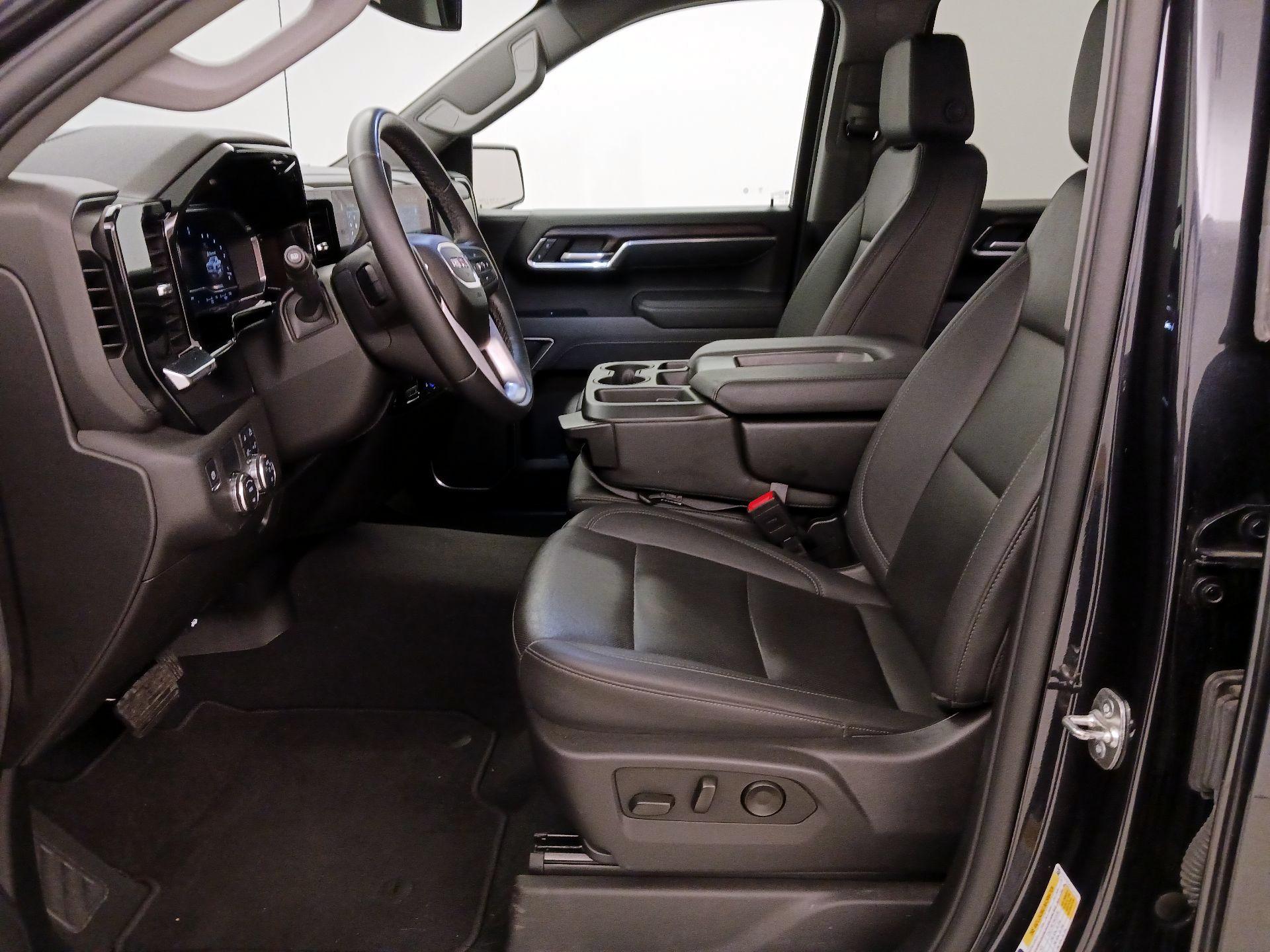 Thumbnail: 2025 GMC Sierra 1500 - 11