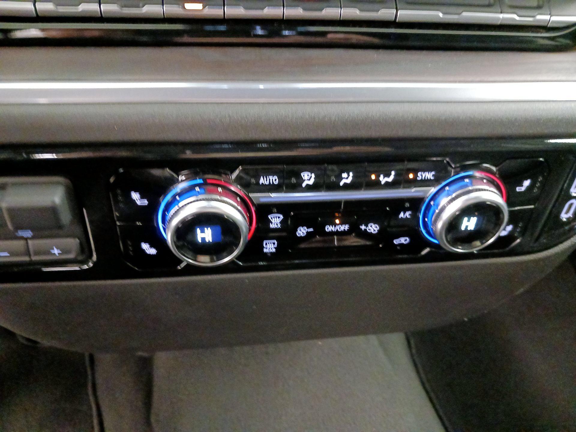 Thumbnail: 2025 GMC Sierra 1500 - 17